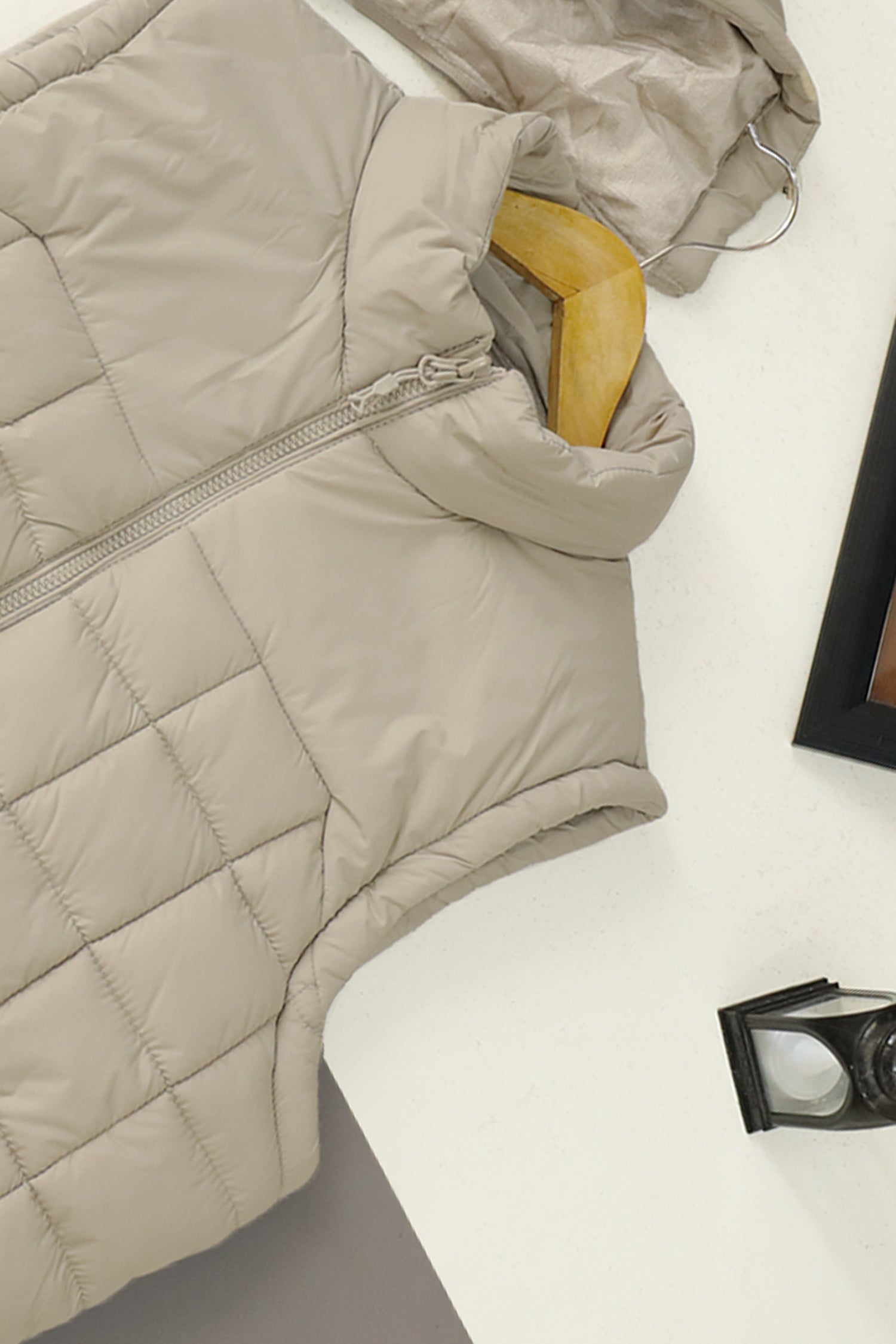 Boa Reversible Vest Detachable Hood Imported Men's Gilet