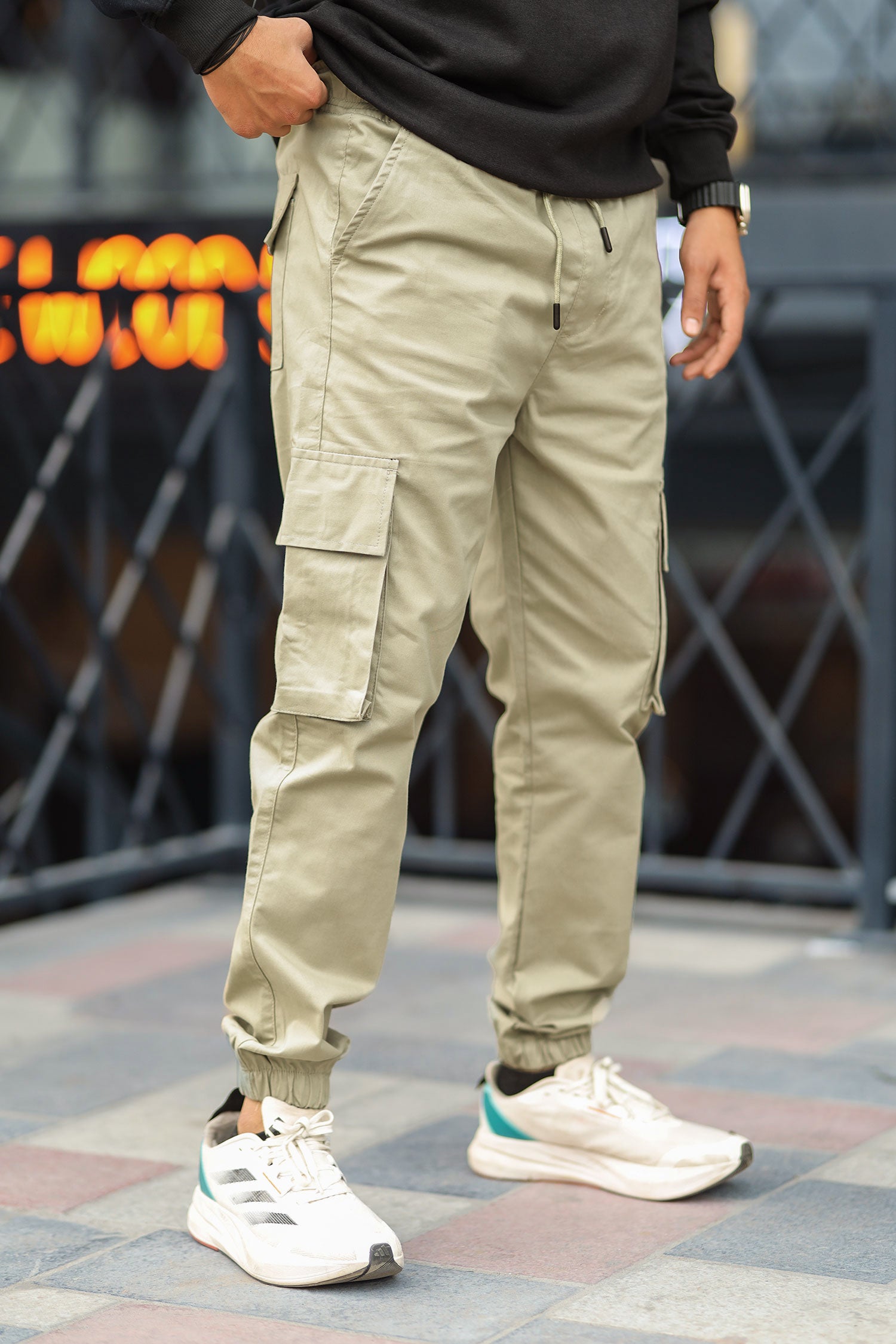 Turbo Cut Style 7 Pocket Style Imp Cotton Cargo Trouser In Beige