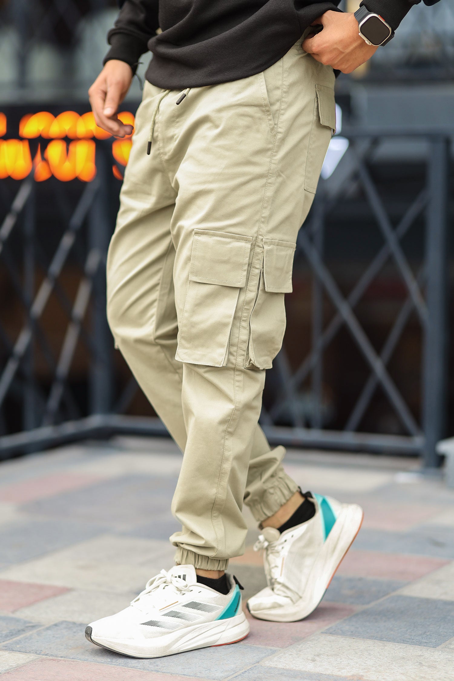 Turbo Cut Style 7 Pocket Style Imp Cotton Cargo Trouser In Beige