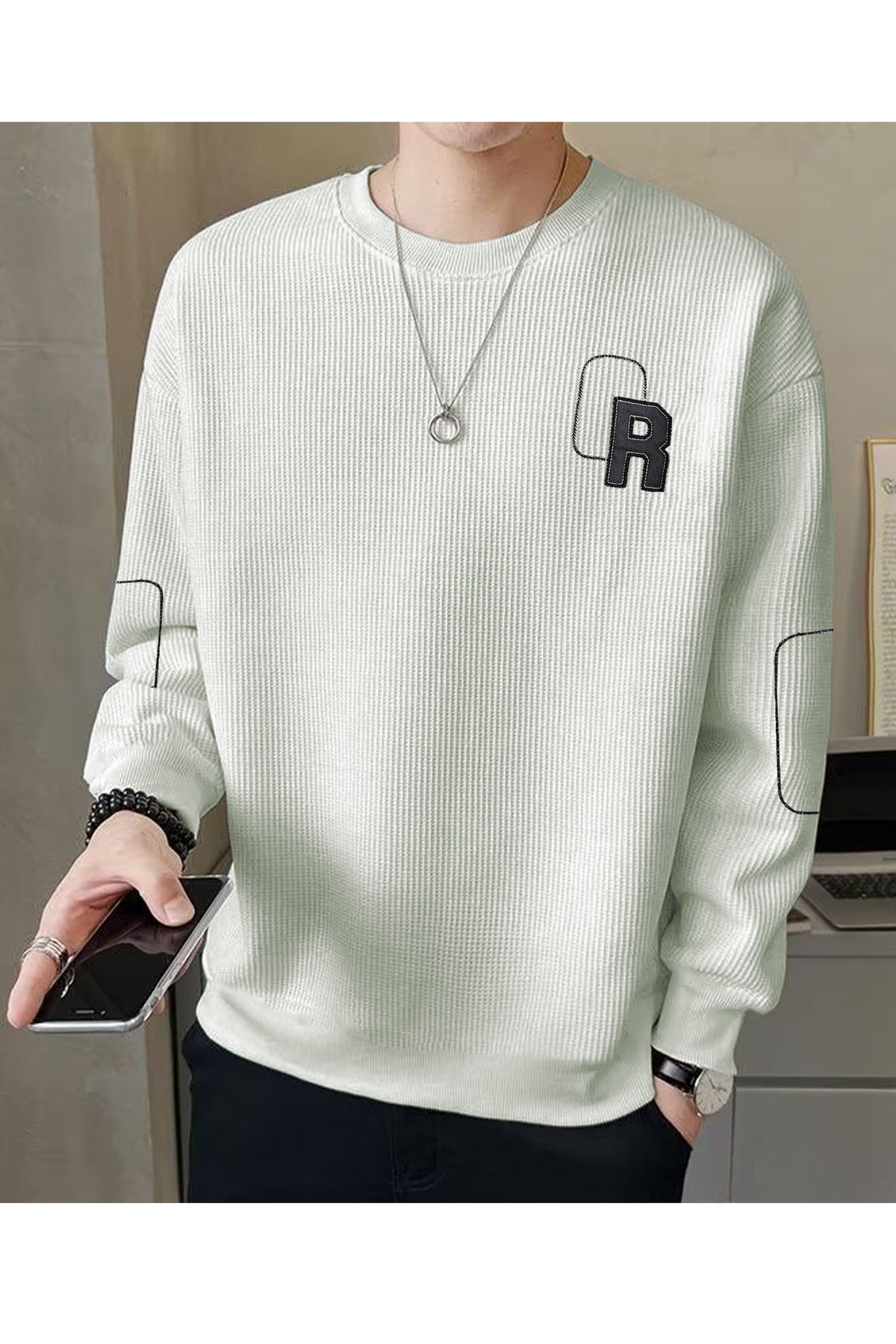 Panel Lining Round Neck Imported Men's Sweatshirt