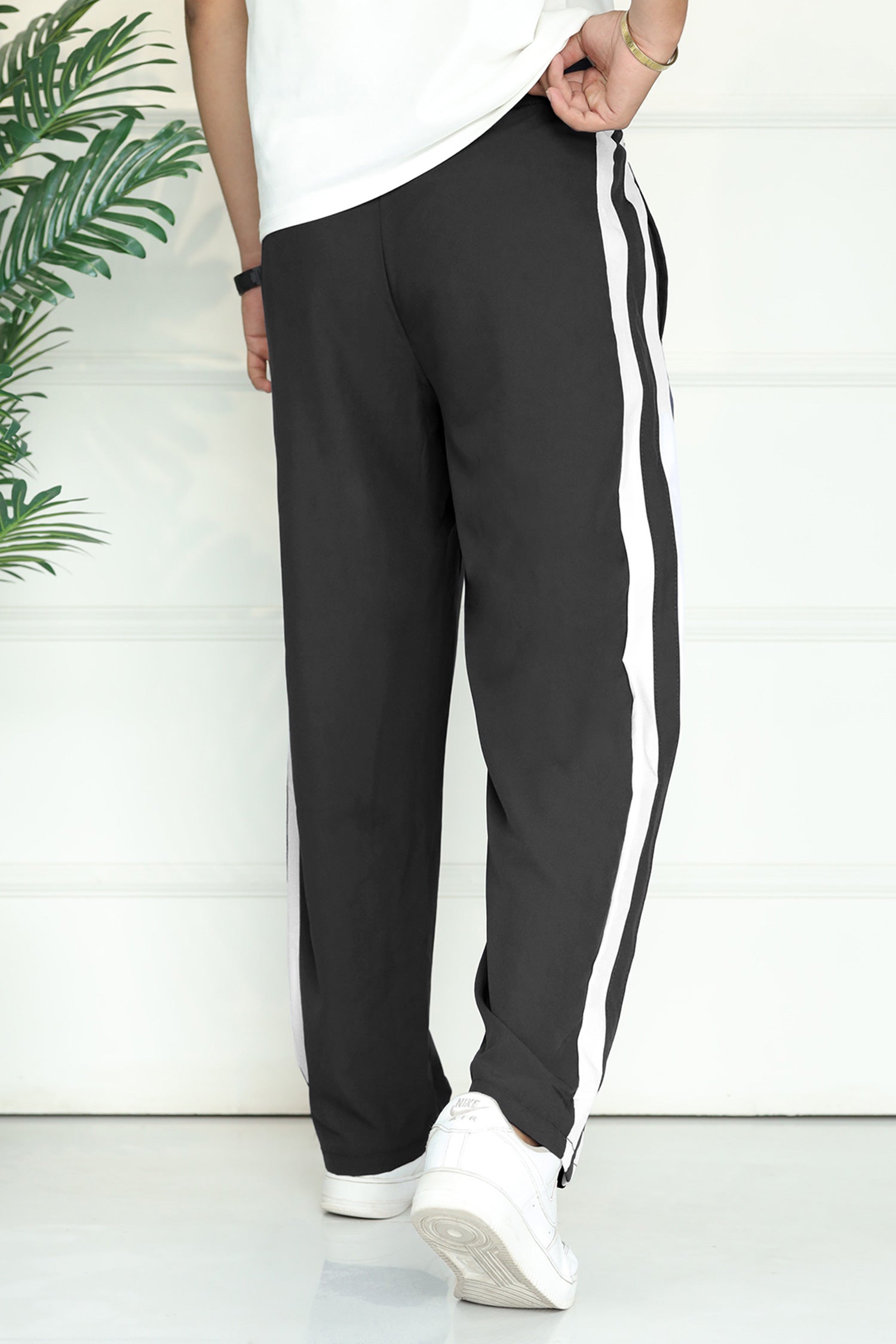 Undr Armr Micro-Tech Heritage Stripe Sportswear Trouser