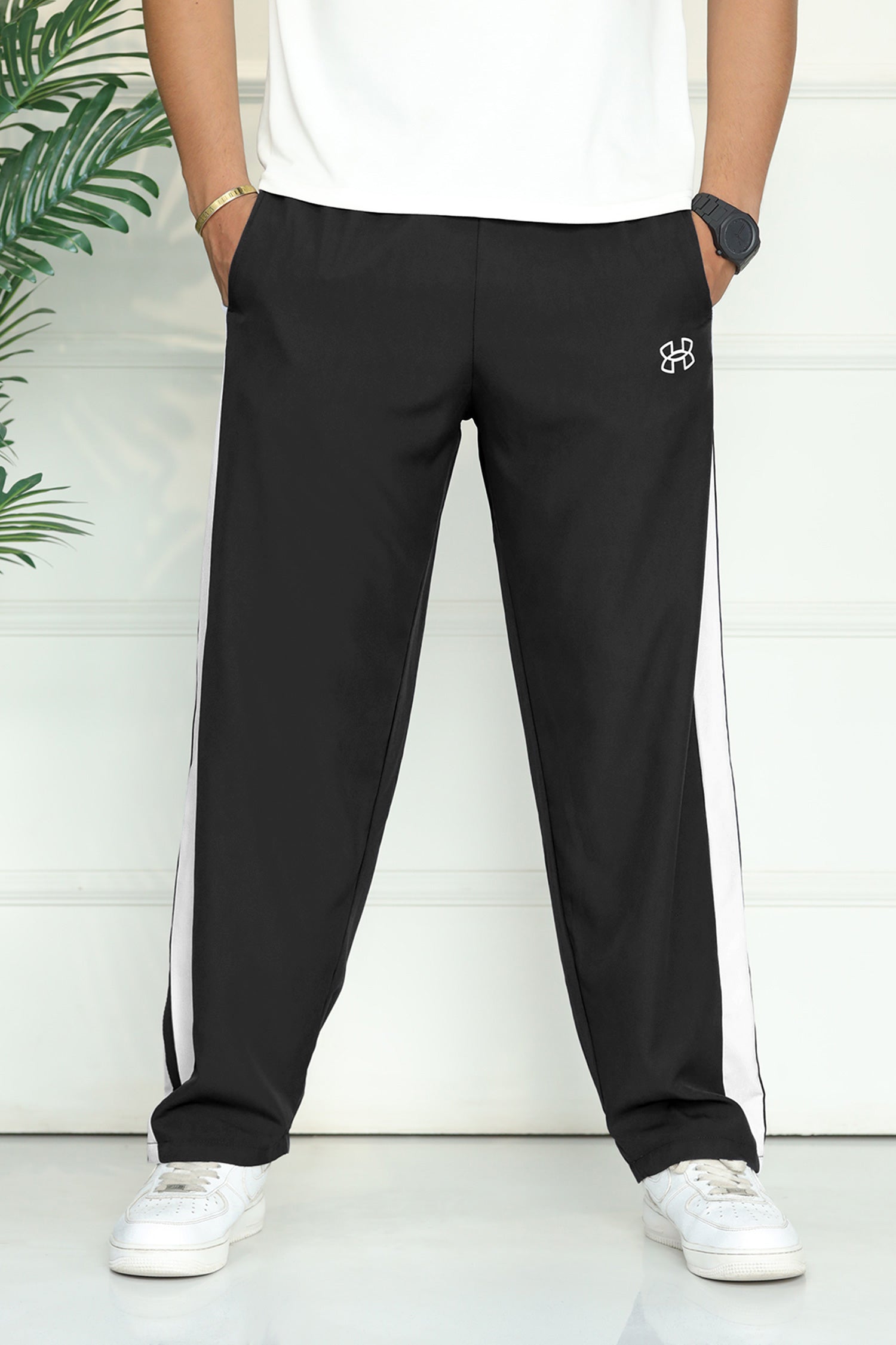 Undr Armr Micro-Tech Heritage Stripe Sportswear Trouser