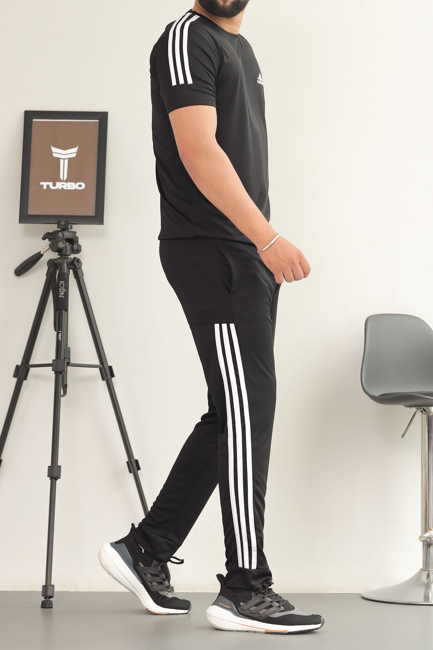 Adds Premium Tri-Line Quick-Dry Tracksuit
