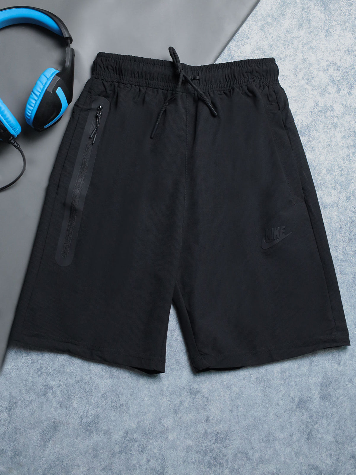 Nke Tech Wind Runner Shorts In Black