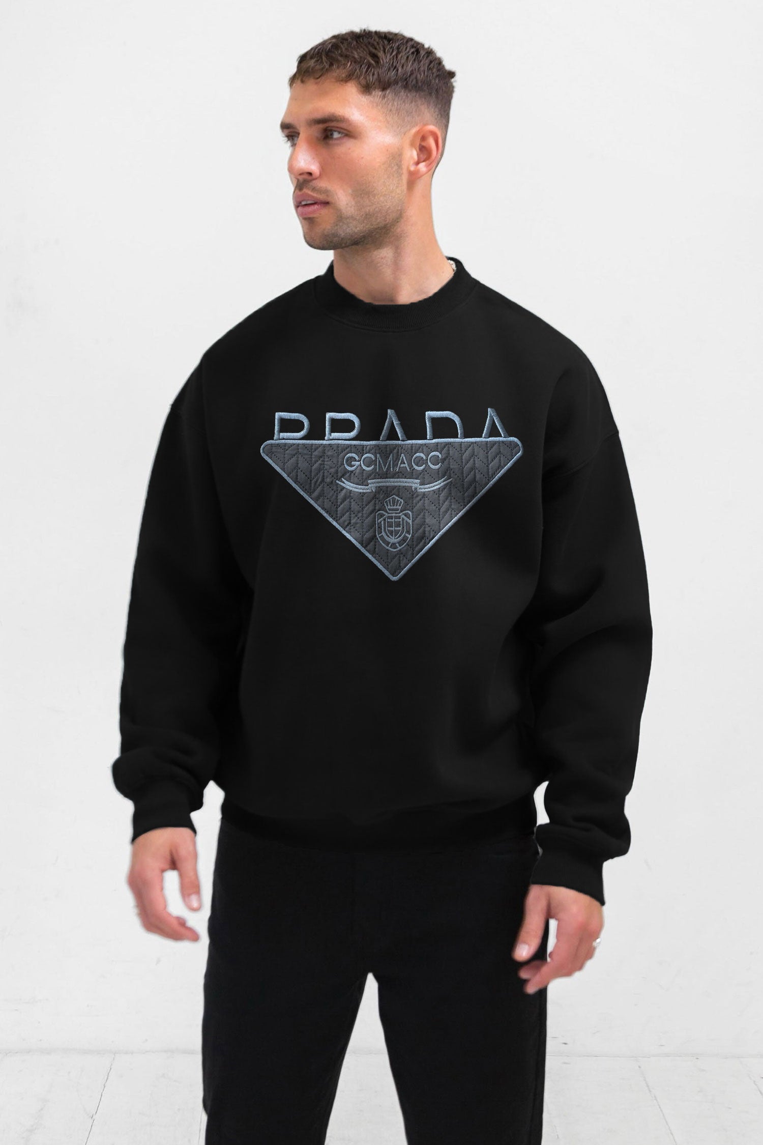 Embriodered Logo Full Sleeves Men's Sweatshirt