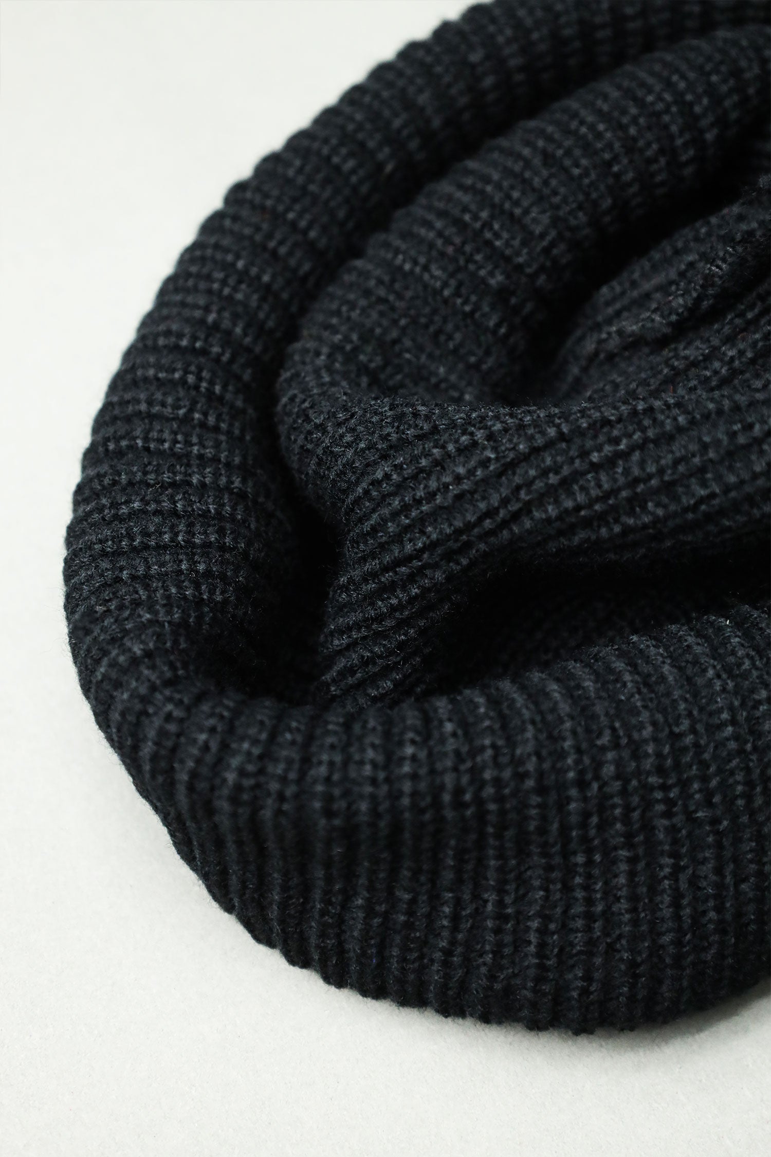 Amri Cashmere Wool Beanie Cap In Black