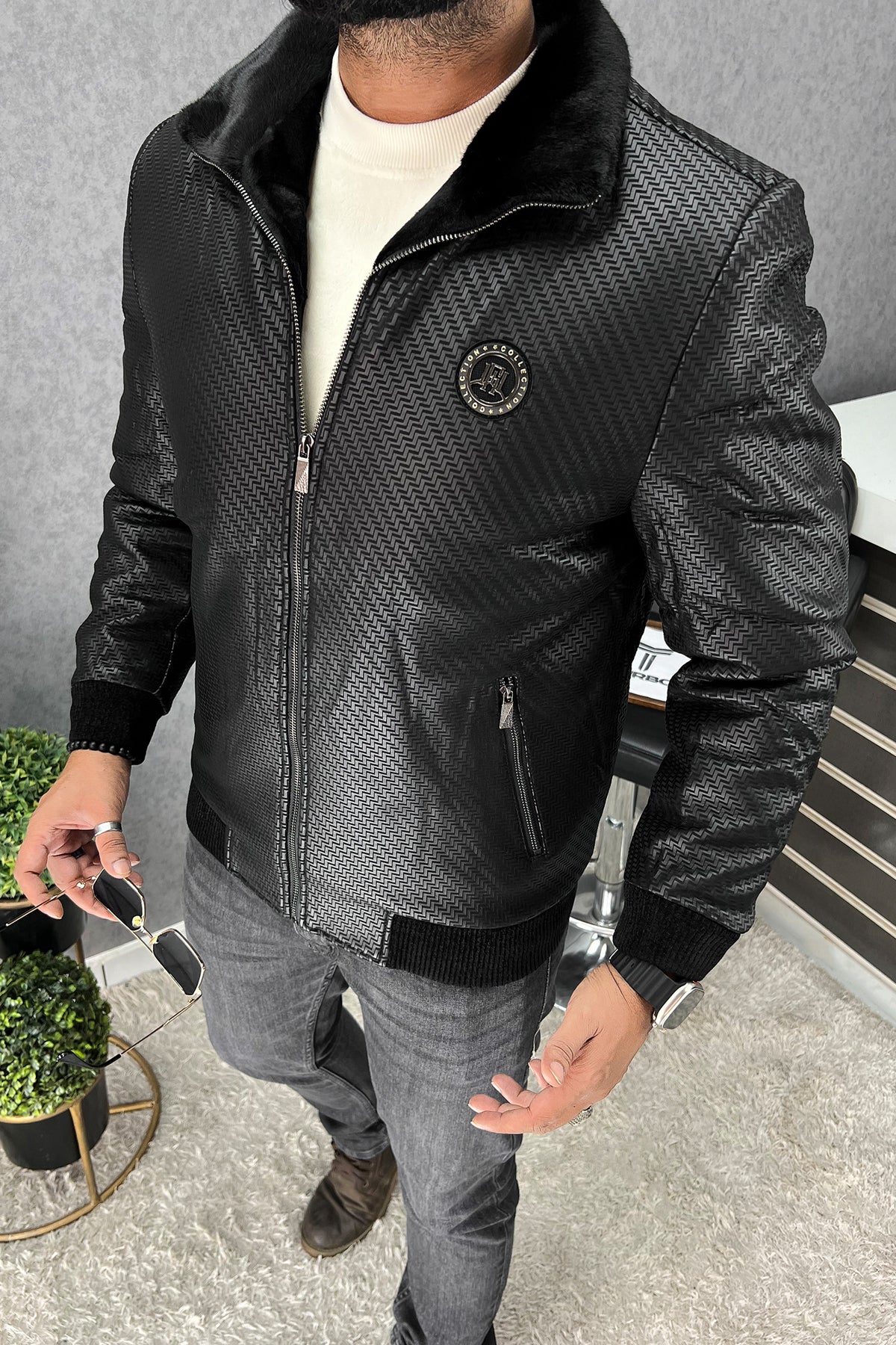 Texture Pattern Full Fur Collar Men's Imported Leather Jacket