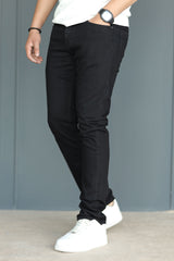 Pure Color Slim Fit Turbo Jeans In Black