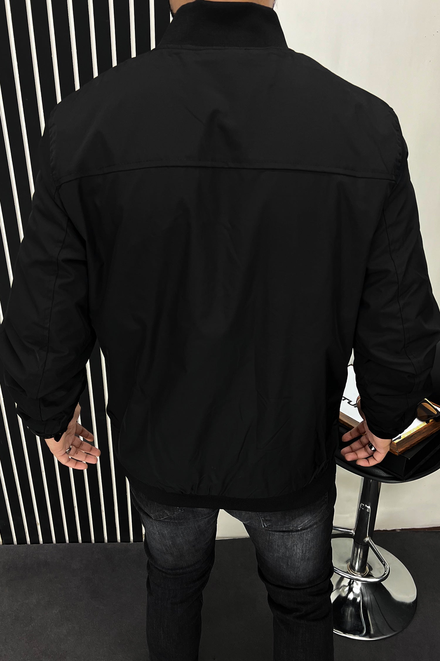 Discover The Perfect Men's Imported Light Weight Jacket