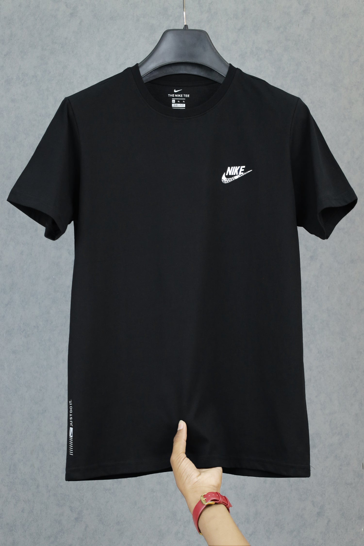 Nke Minimalist Cool Round Neck T-Shirt