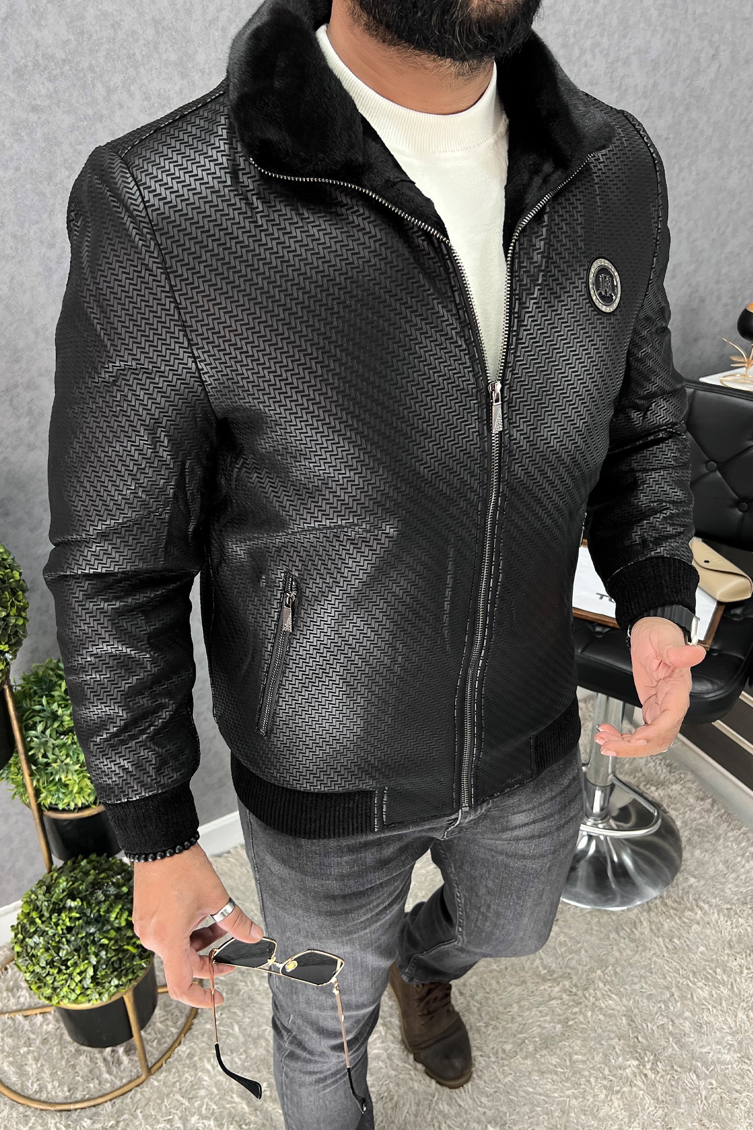 Texture Pattern Full Fur Collar Men's Imported Leather Jacket