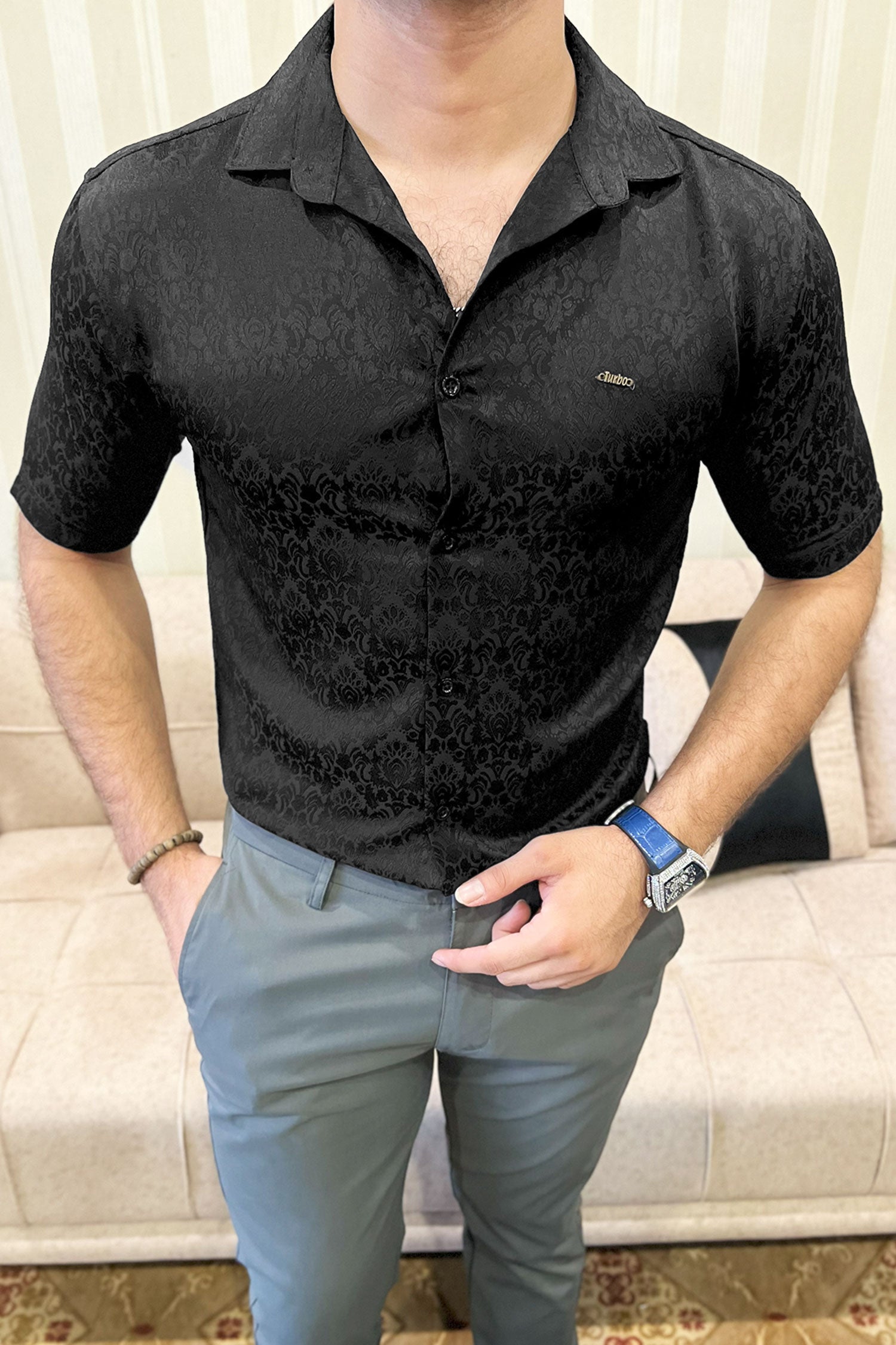 Turbo Designer Motif Floral Casual Shirt In Black