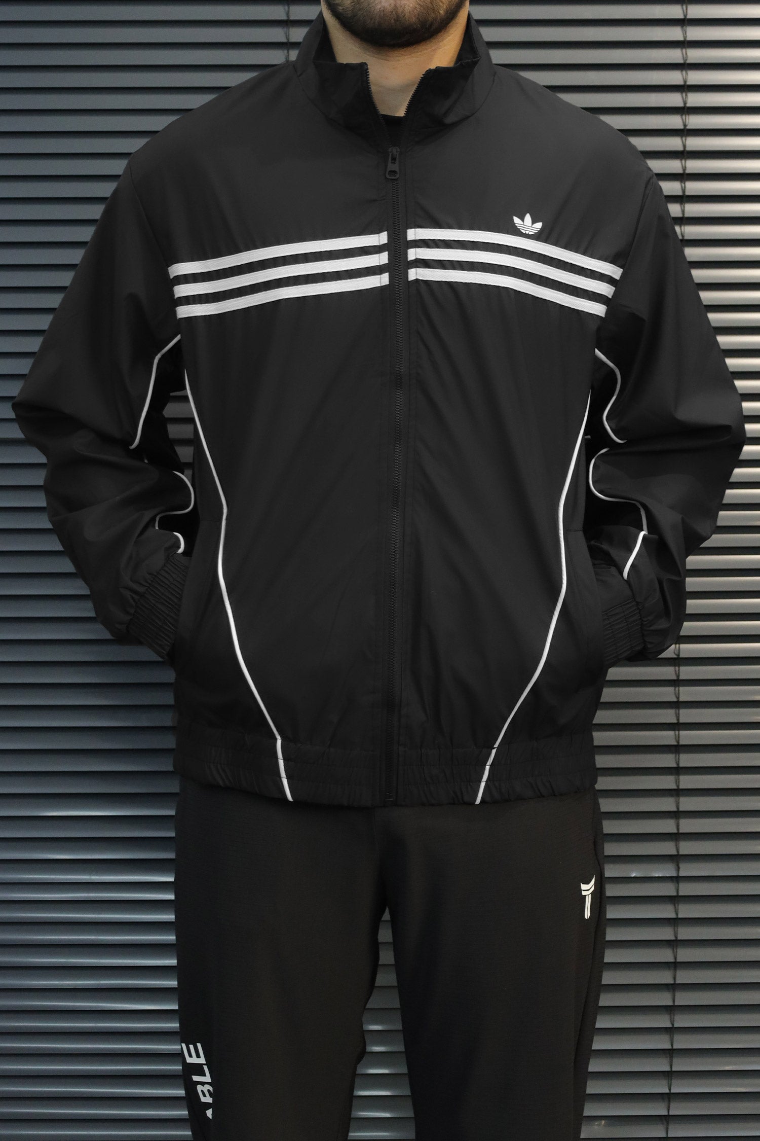 Adds Light-Weight Windbreaker Imp Men Sports Jacket In Black
