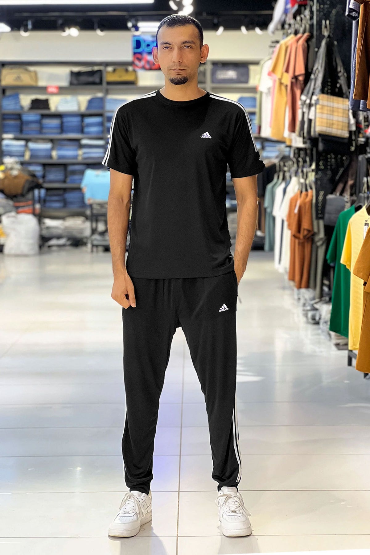 Adds Premium Tri-Line Quick-Dry Tracksuit In Black