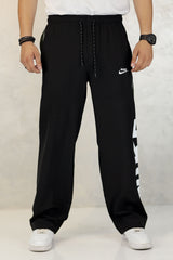 Nke Therma-Fit Versatile Sportswear Micron Trouser In Black