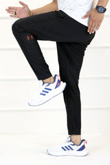 Undr Armr Ecrek Slim Fit Sportswear Trouser In Black