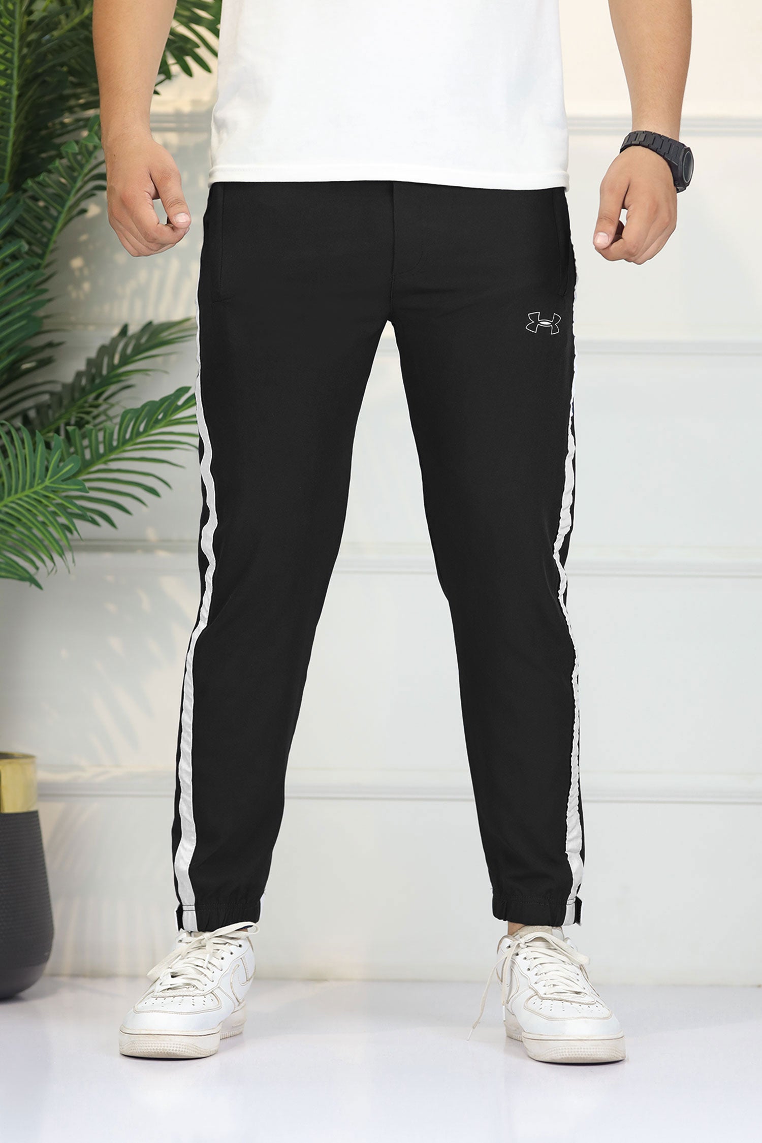 Undr Armr 'The Reveal' Cuff Logo & Sideline Micron Trouser