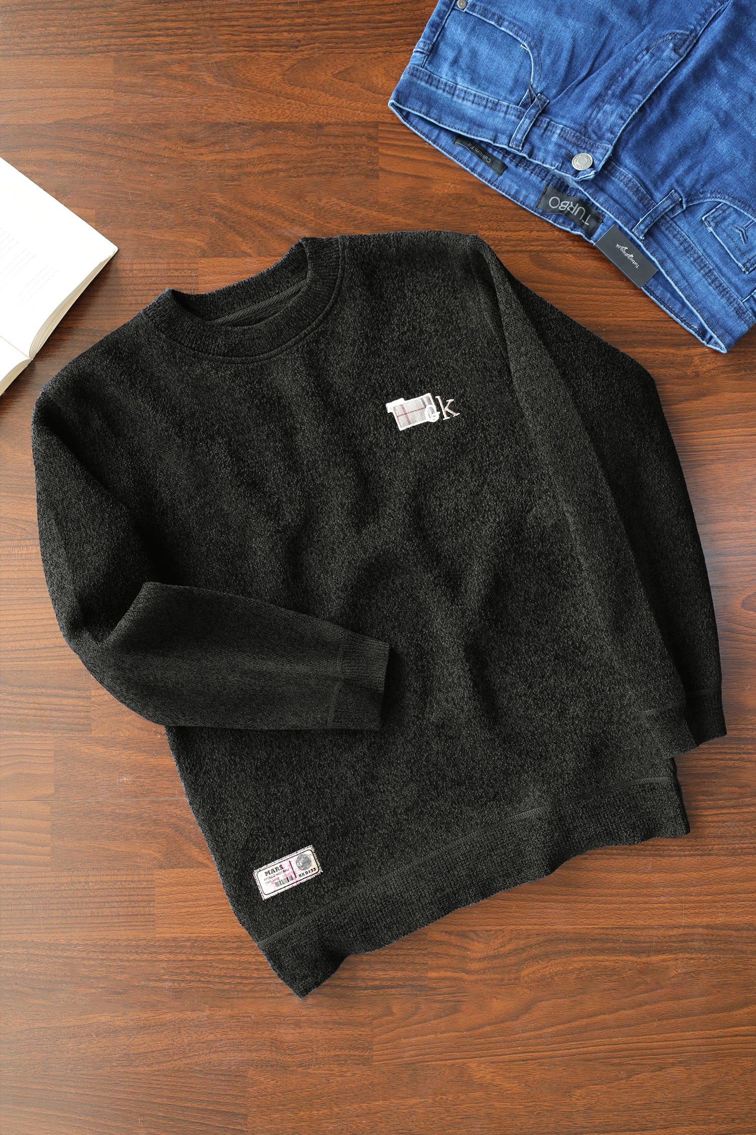 Relaxed Style Round Neck Imported Men's Sweatshirt