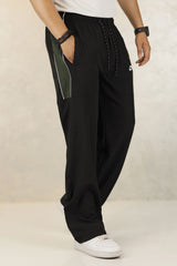 Nke Therma-Fit Versatile Sportswear Micron Trouser In Black