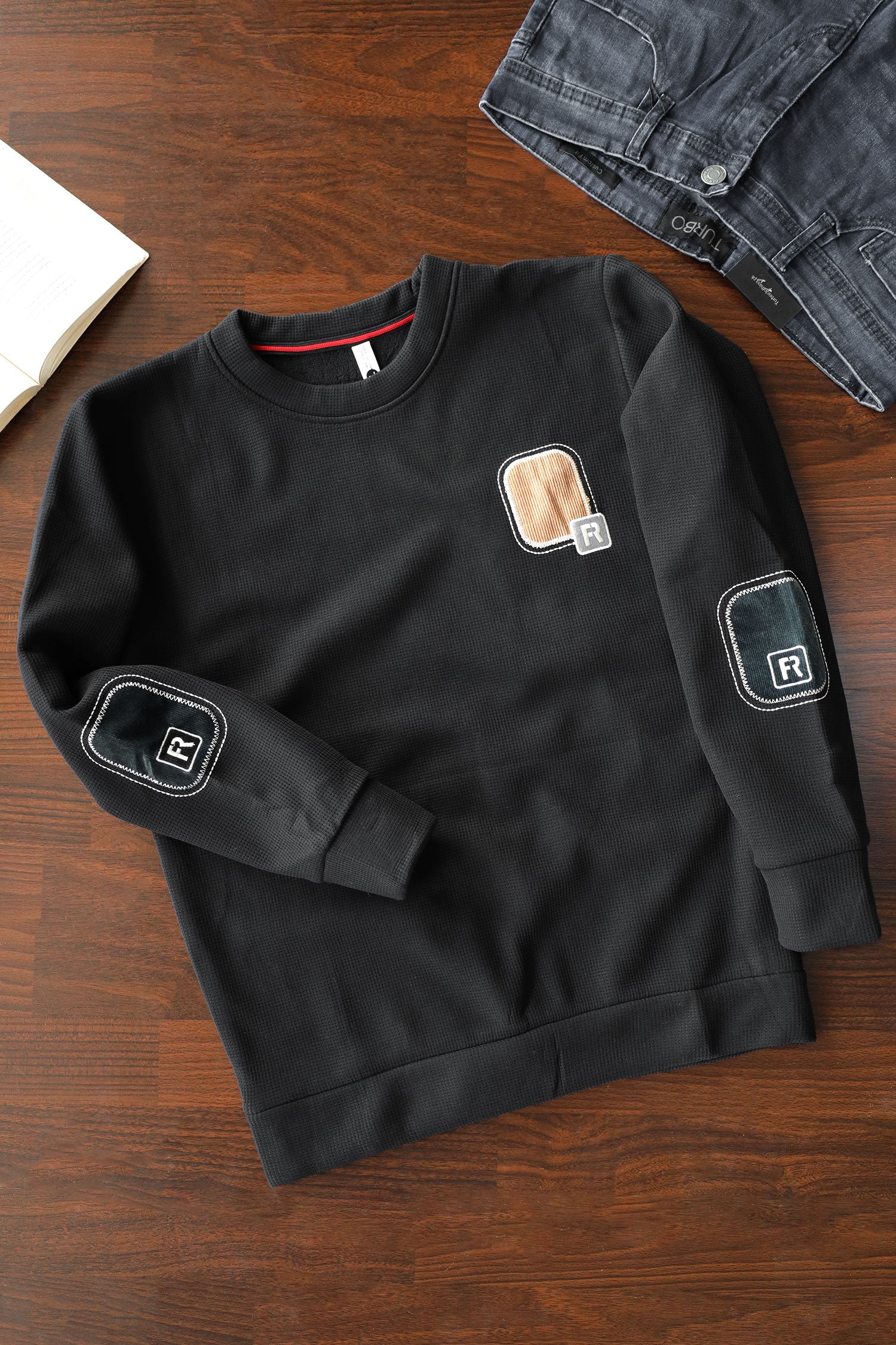 Patch Style  Round Neck Imported Men's Sweatshirt