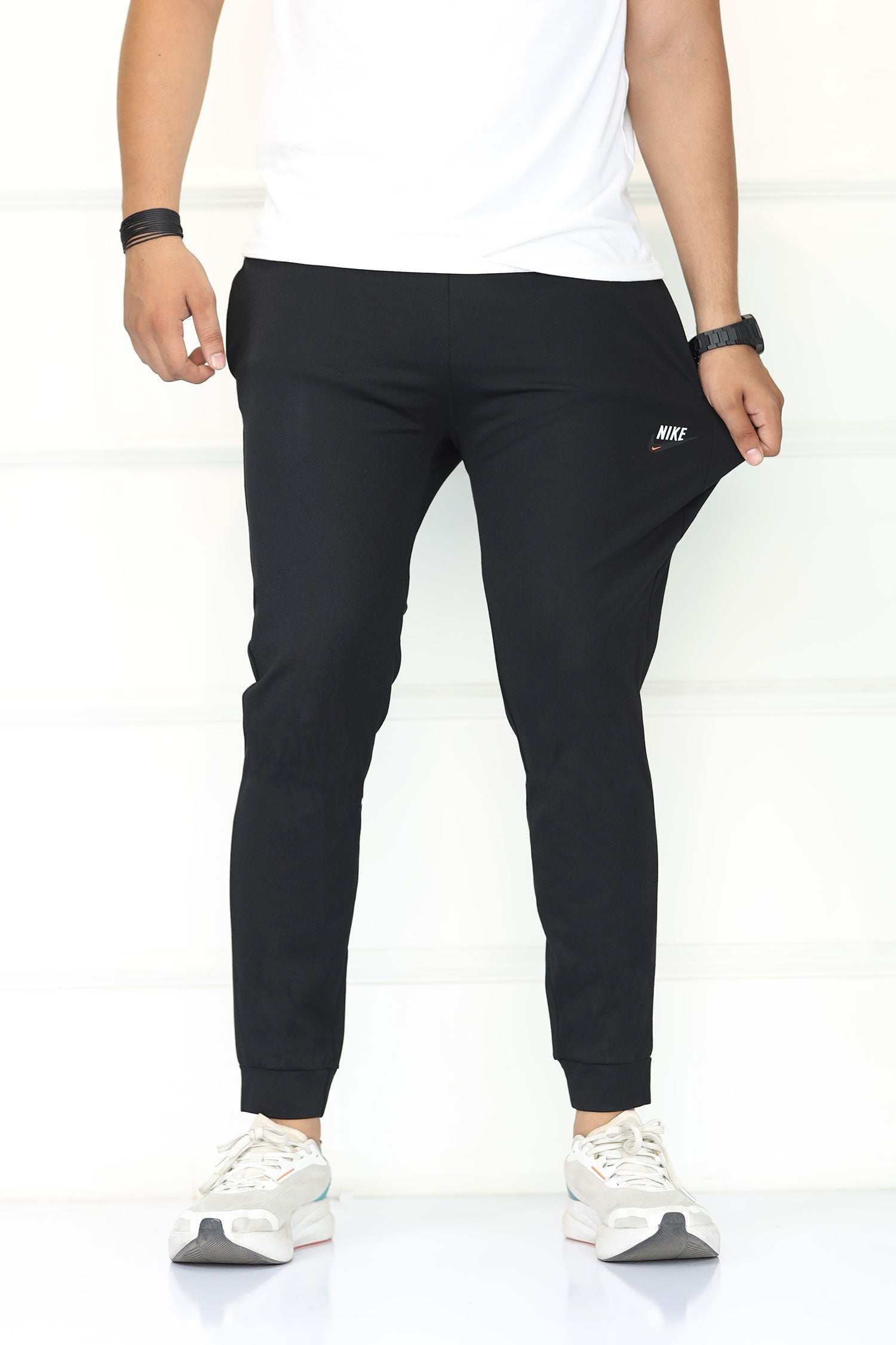 Nke 'The Jump' Project Performance SlimFit Trouser