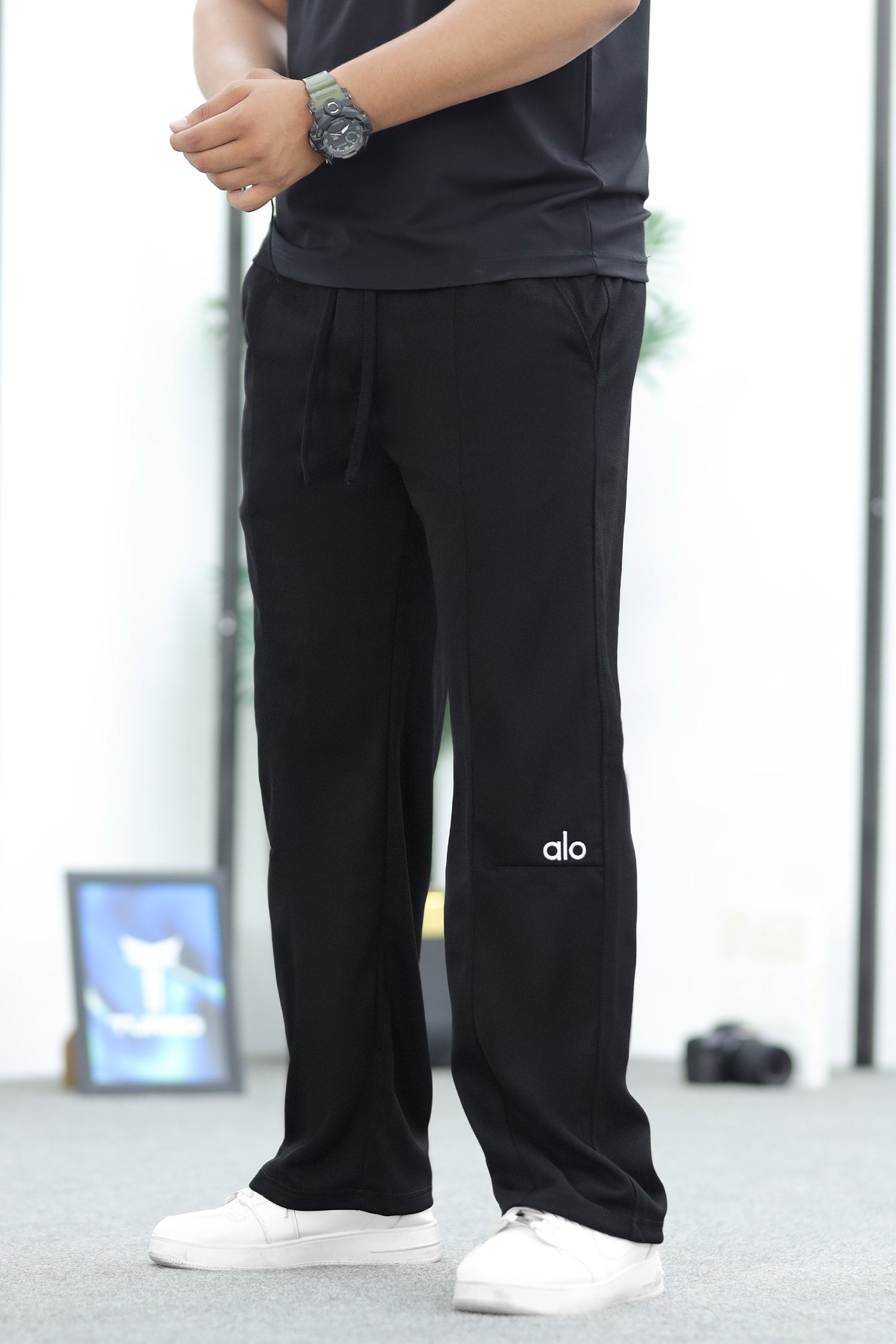 Alo Icons Pleated Loose Bottom Trouser