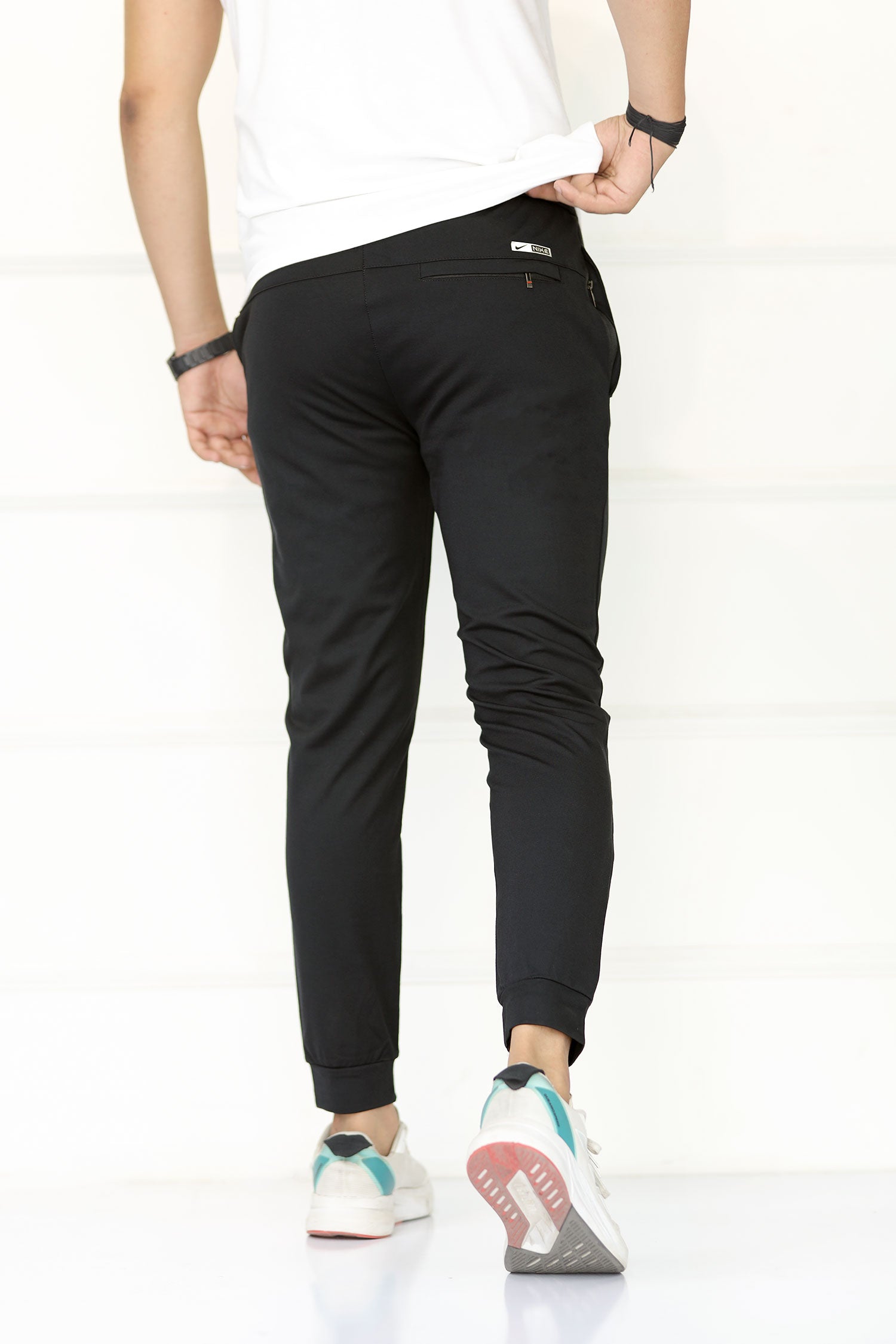 Nke 'The Jump' Project Performance SlimFit Trouser