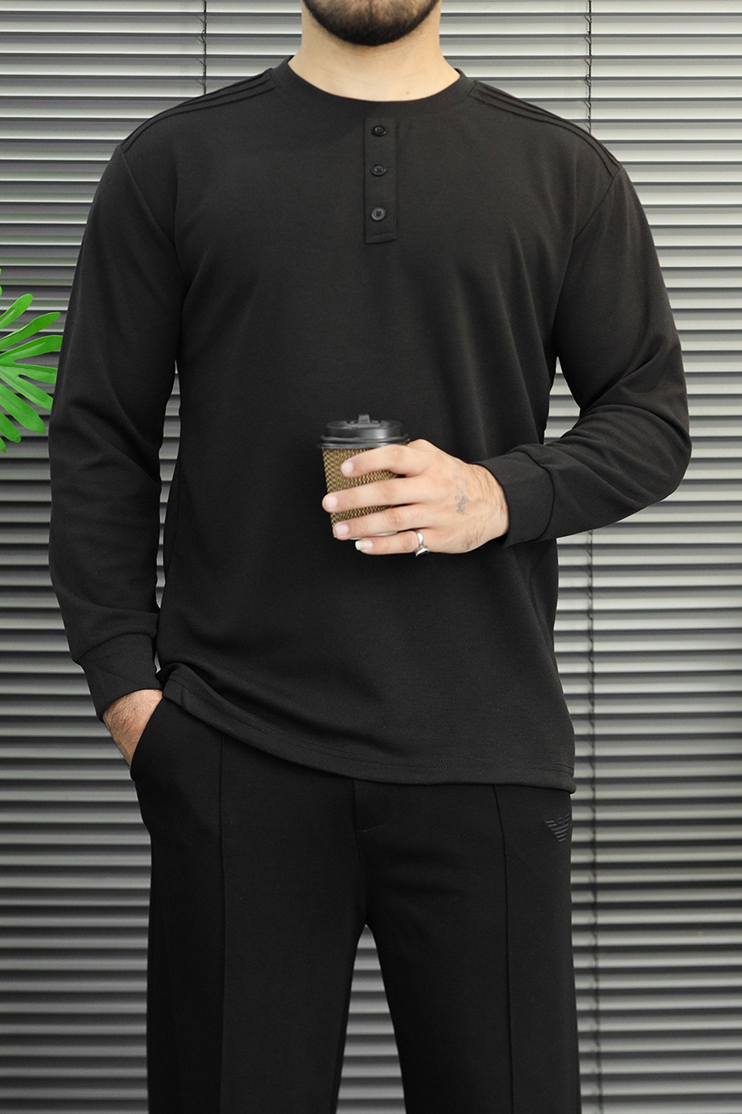 Turbo Basic Henley Imported Round Neck Men's Sweatshirt In Black