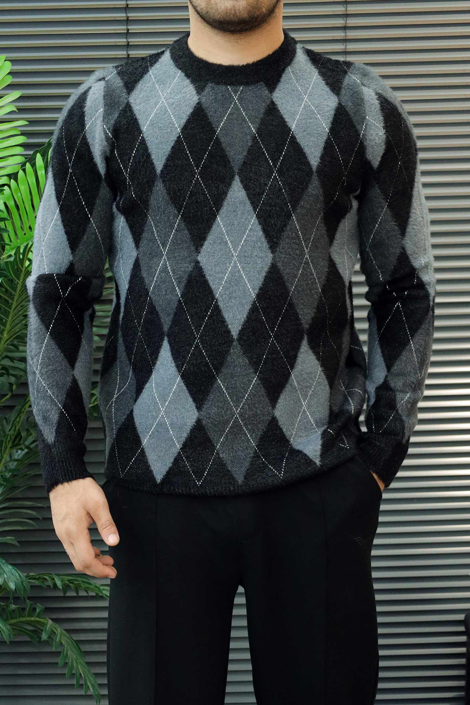 Vintage Argyle Pullover Imported Round Neck Rabbit Wool Men's Sweater In Black