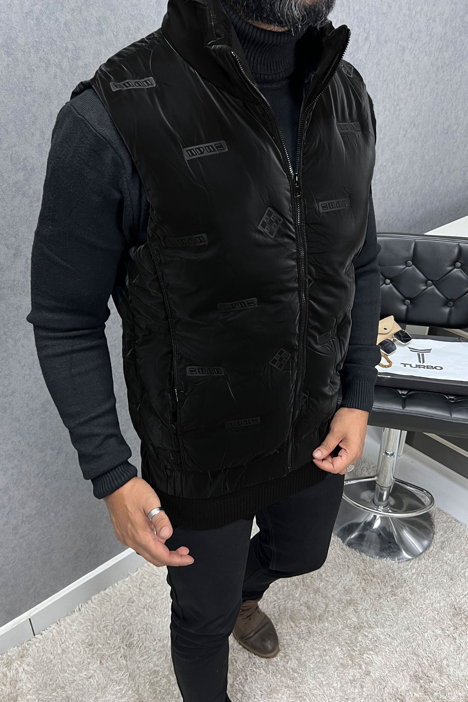 Modern Bubble Quilted Detachable Hood Imported Men's Gilet