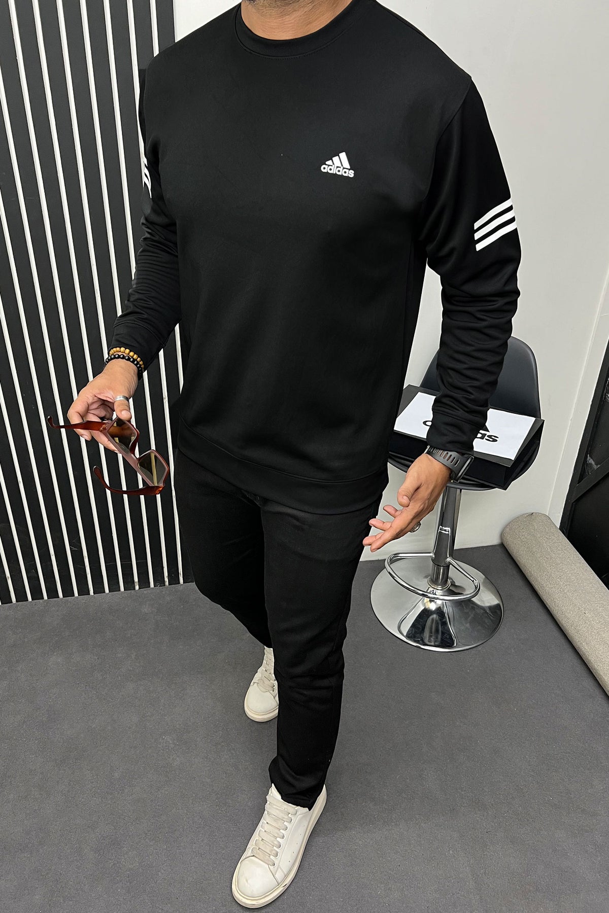 Adds Future Icon 3-Stripes Full Sleeves Sweatshirt In Black