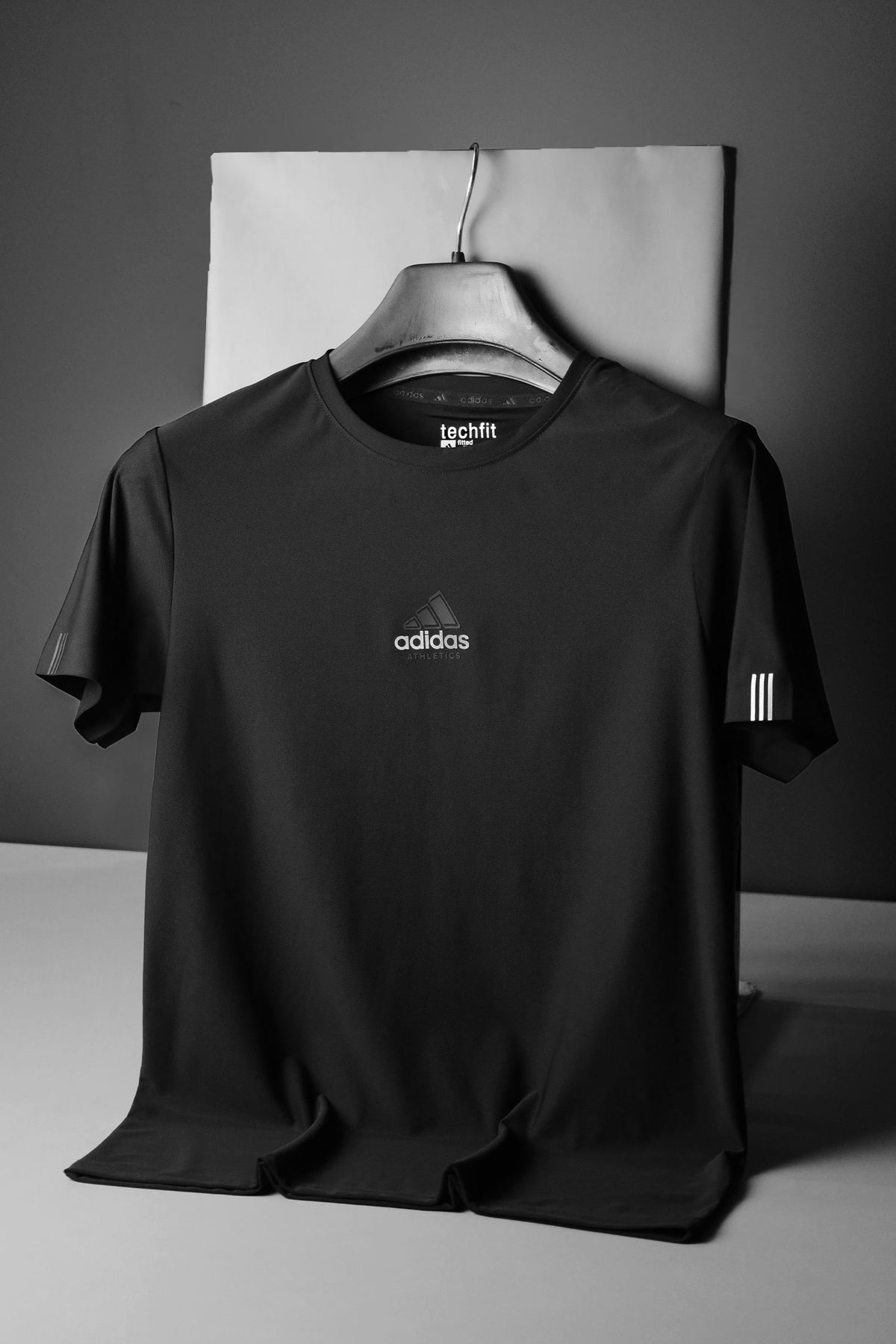 Adds City Escape Athletic Dry-Fit Tee In Black