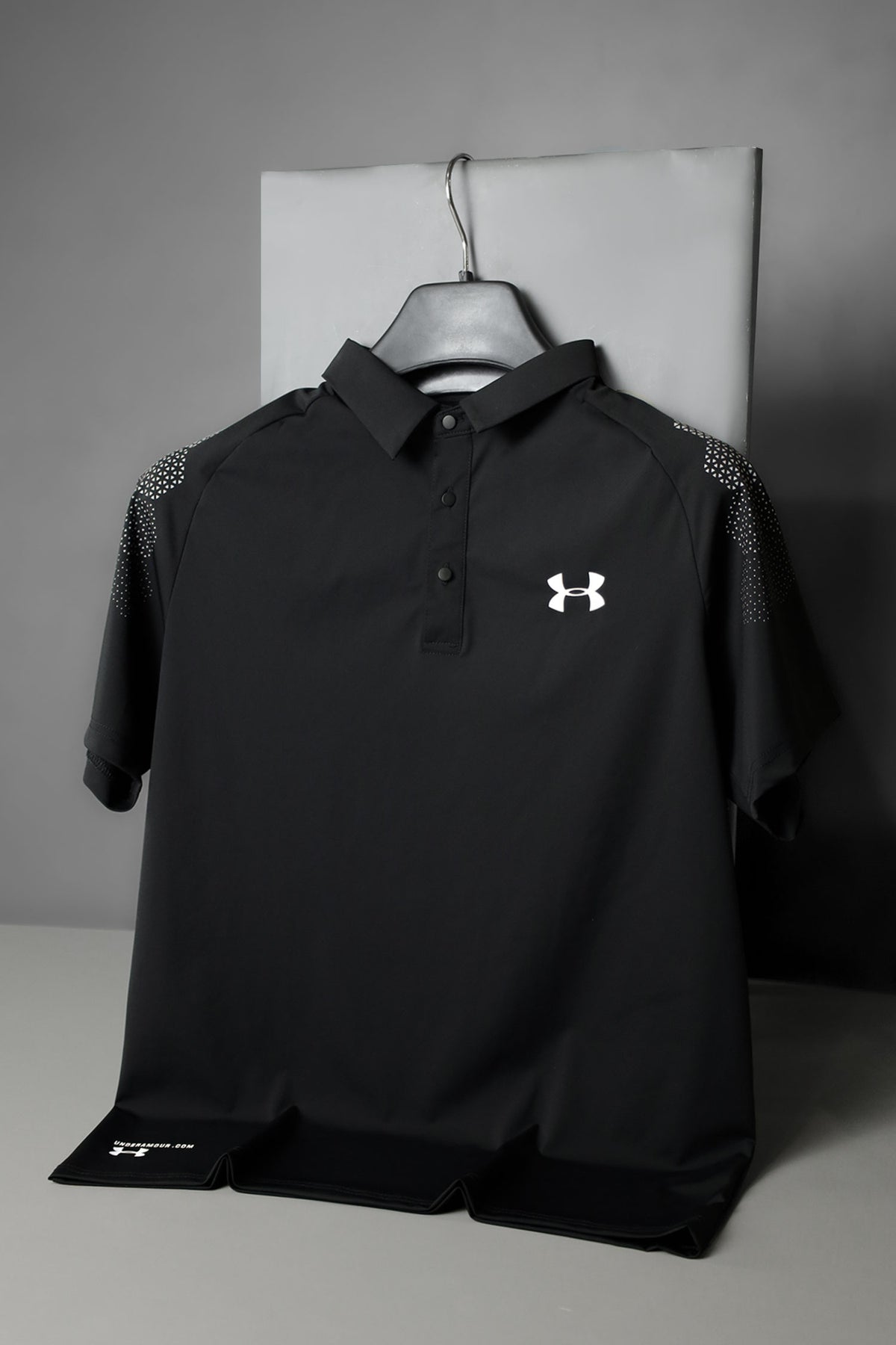Undr Armr Icon MatchPlay Dryfit Polo Shirt In Black