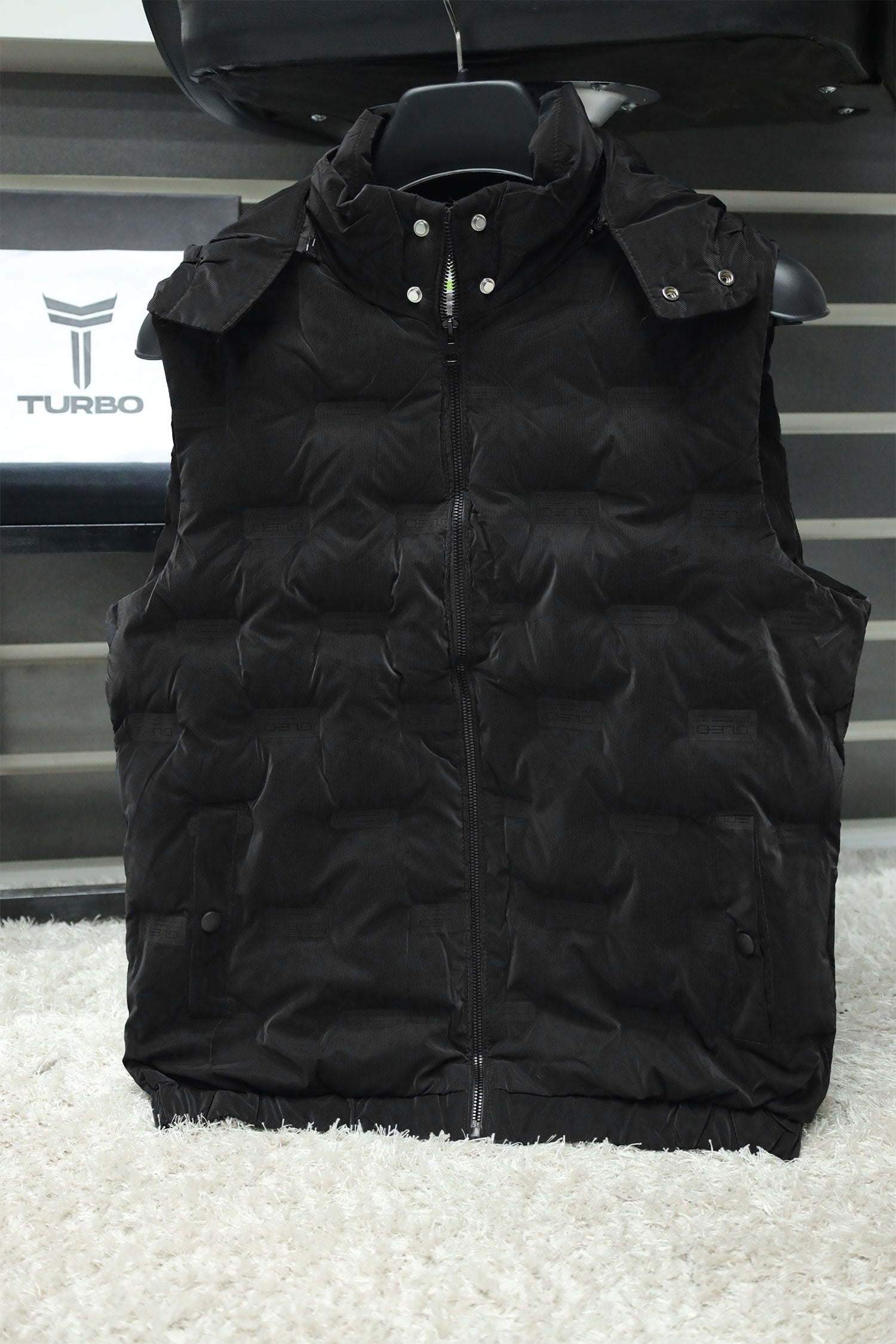 Trendy Bubble Quilted Detachable Hood Imported Men's Gilet