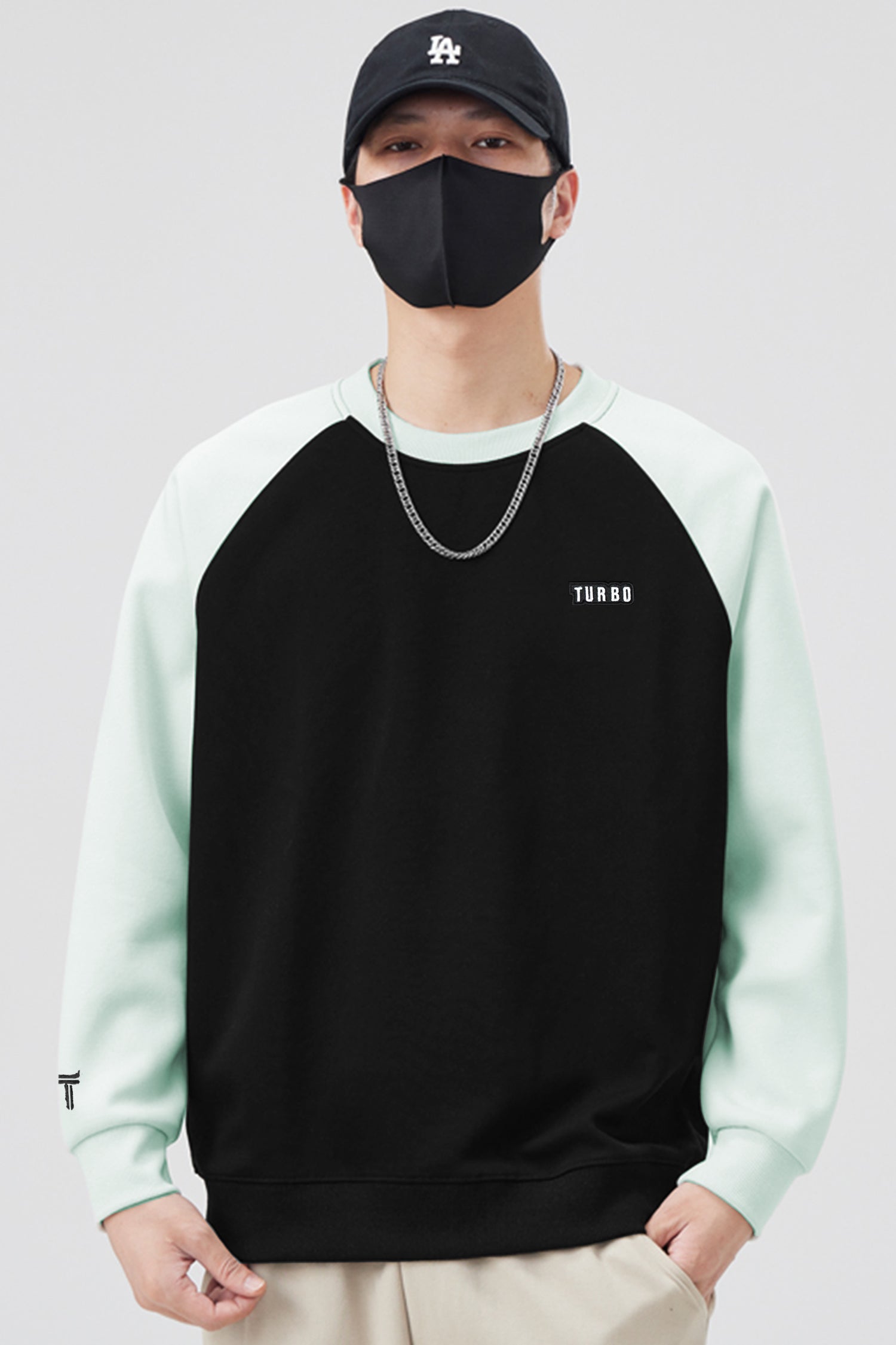 Turbo Contrast Tone Signature Logo Full Sleeves Men's Sweatshirt