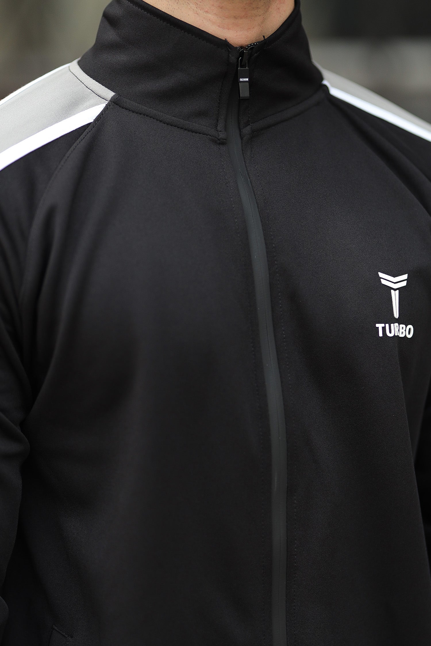 Turbo Signature Typography Men Zipper Tracksuit In Black