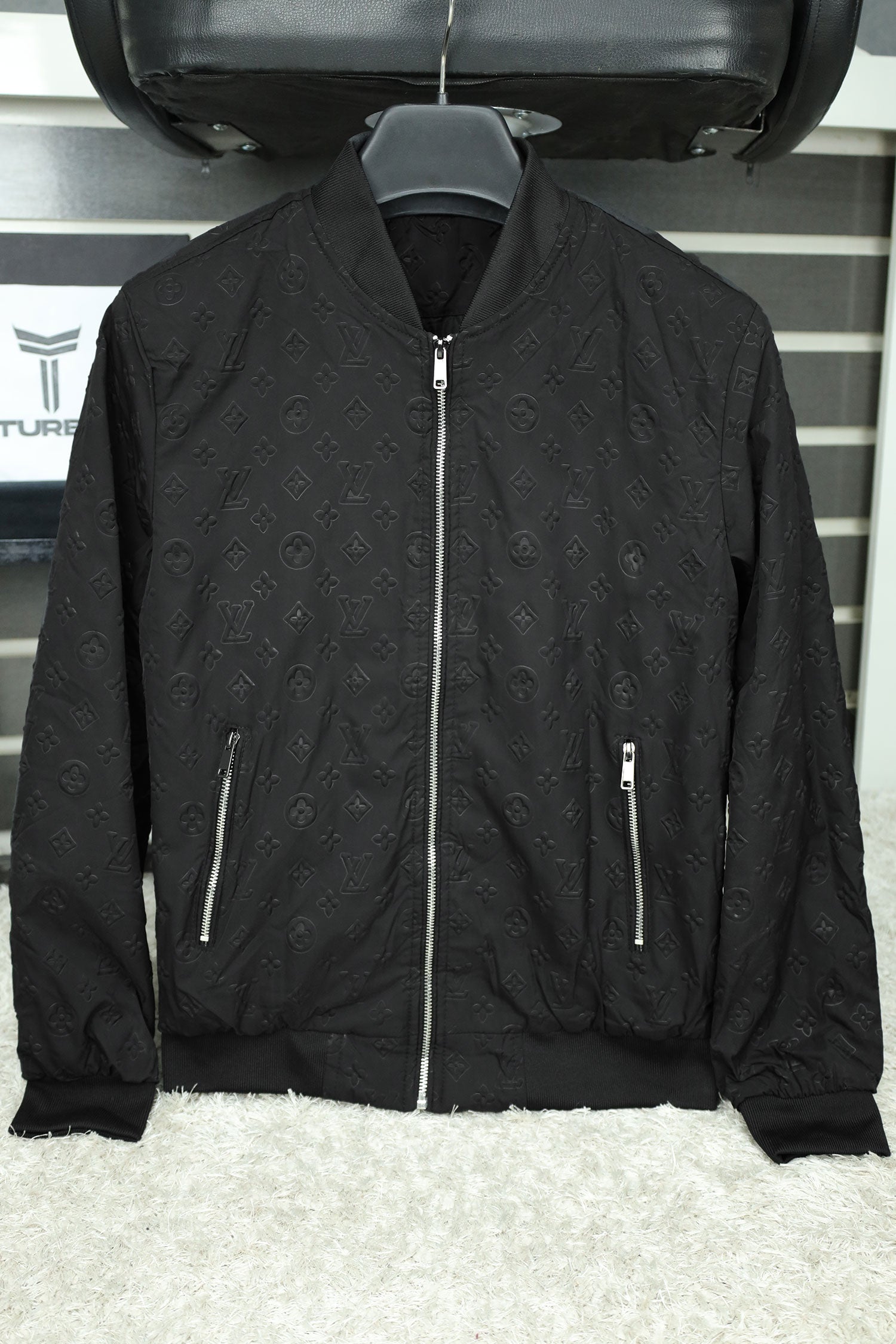 Luis Vten Embossed Logo Men's Imported Light Weight Jacket