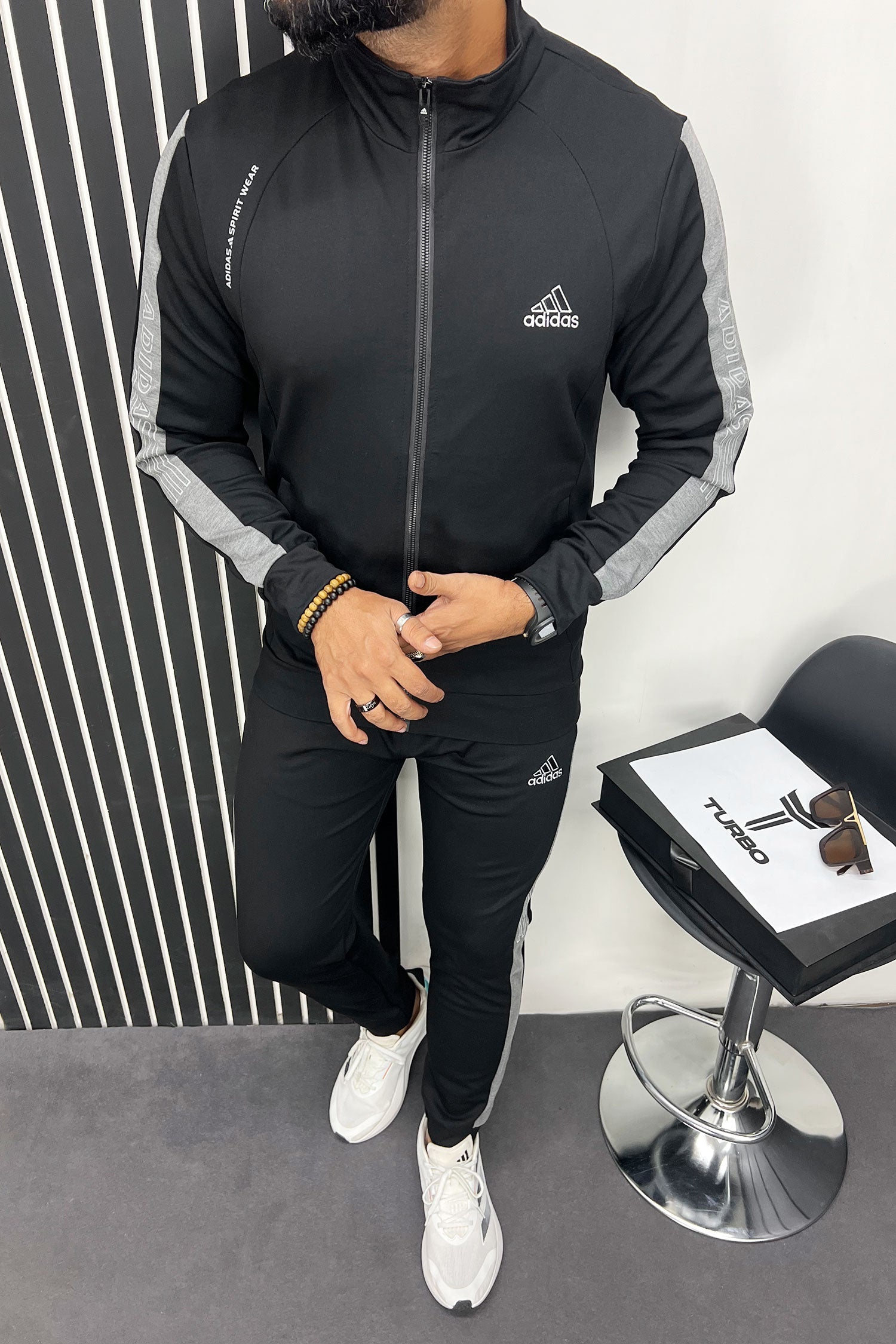 Adds Arm Writing Sportswear Men Zipper Tracksuit