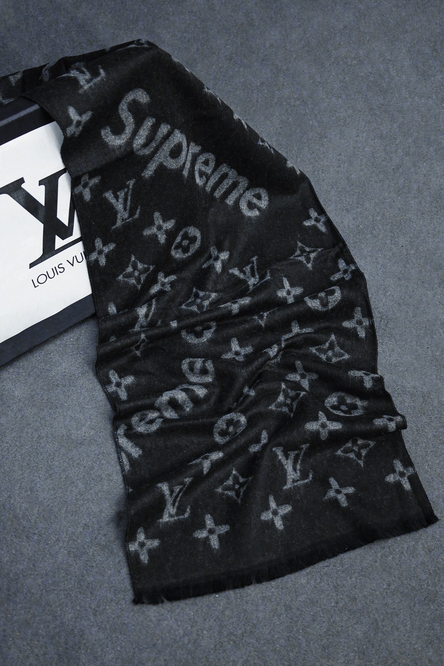 Luis Vten x Suprme Iconic Premium Wool Men Mufflers In Black