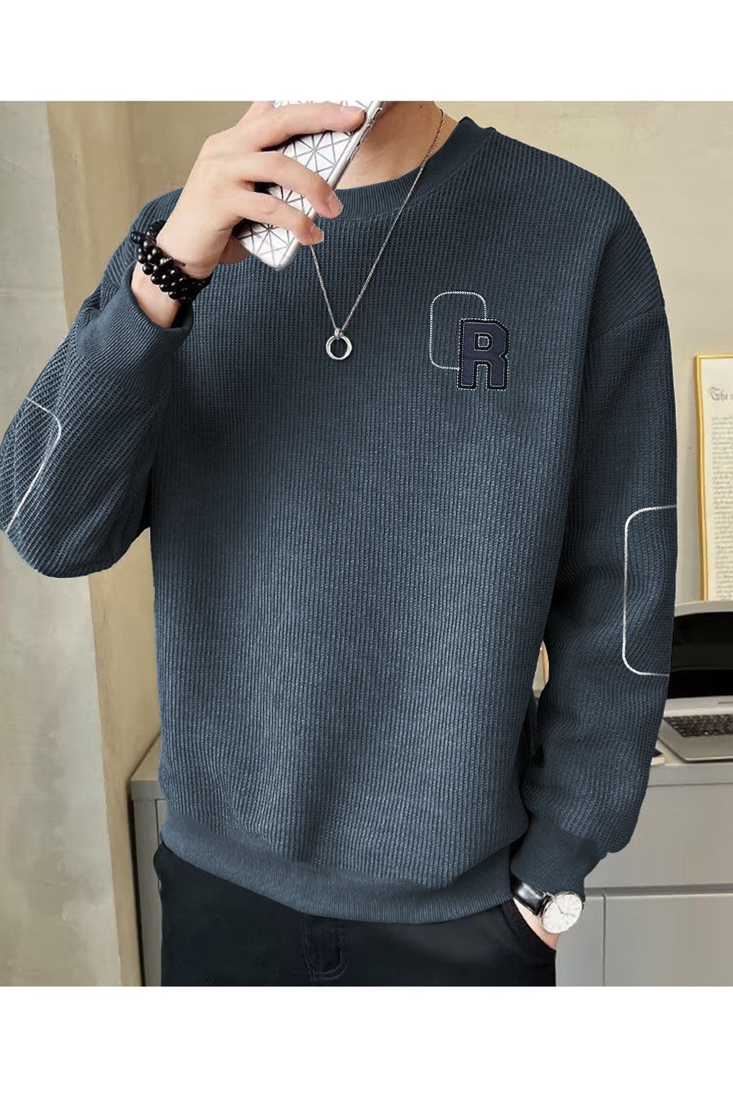 Panel Lining Round Neck Imported Men's Sweatshirt