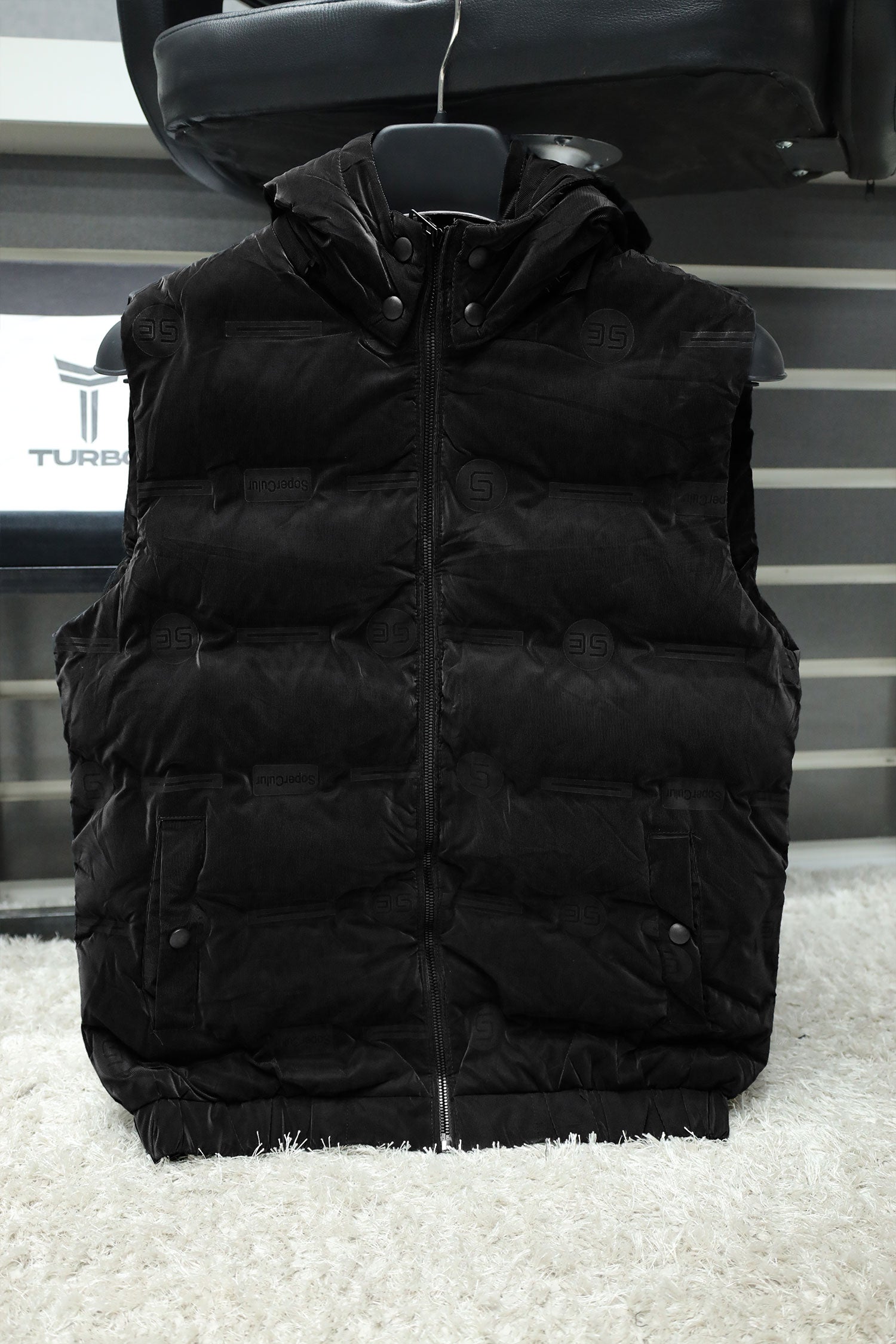 Winter Breeze Quilted Removable Hood Imported Men's Gilet