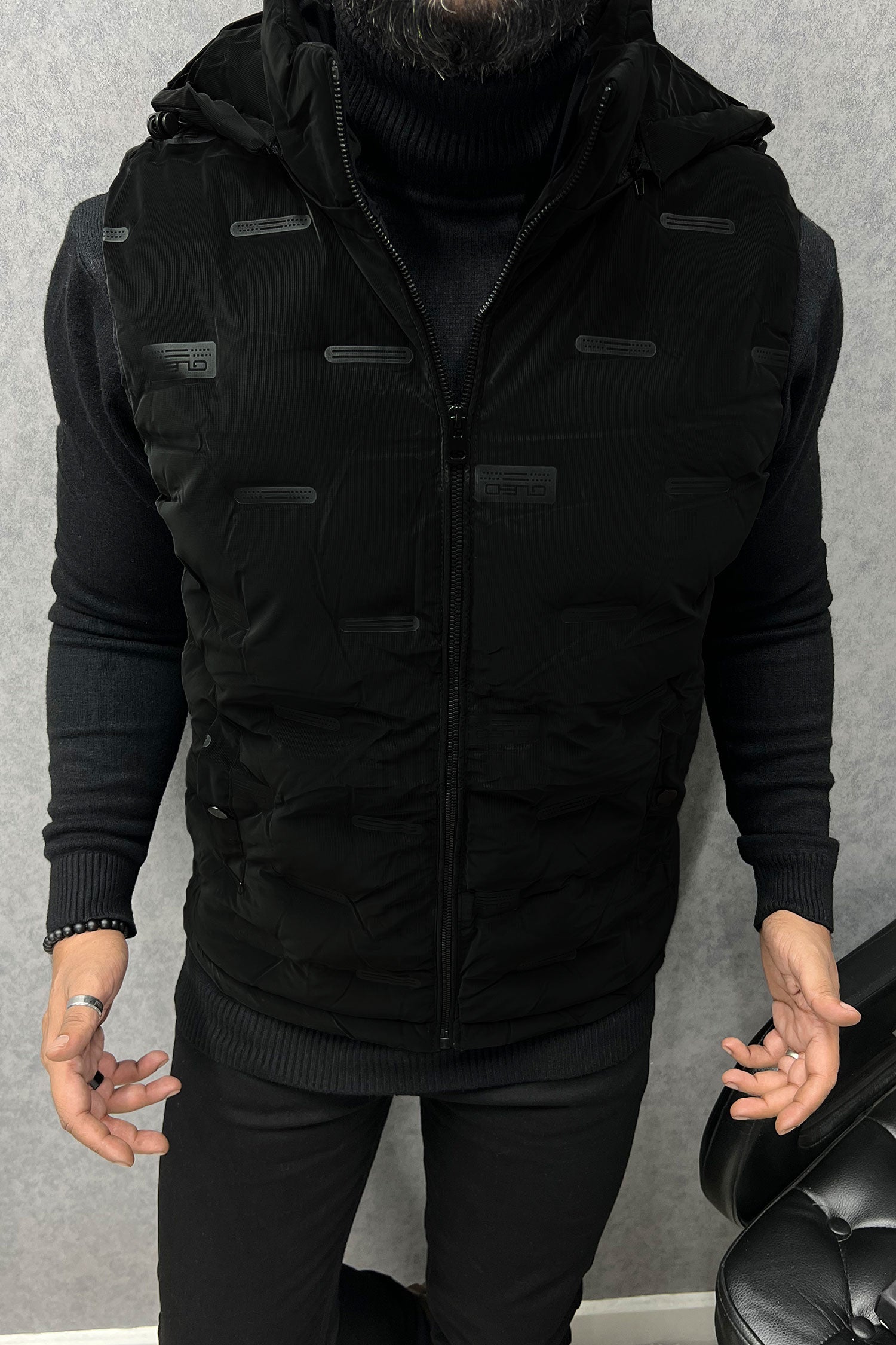 Winter Perfect Quilted Detachable Hood Imported Men's Gilet