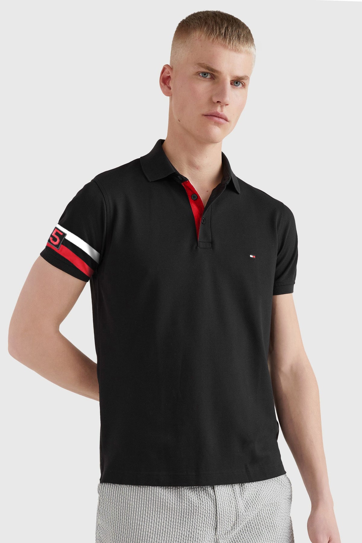 Tmy Hlfgr Monotype Flag Arm Men's Polo Shirt In Black
