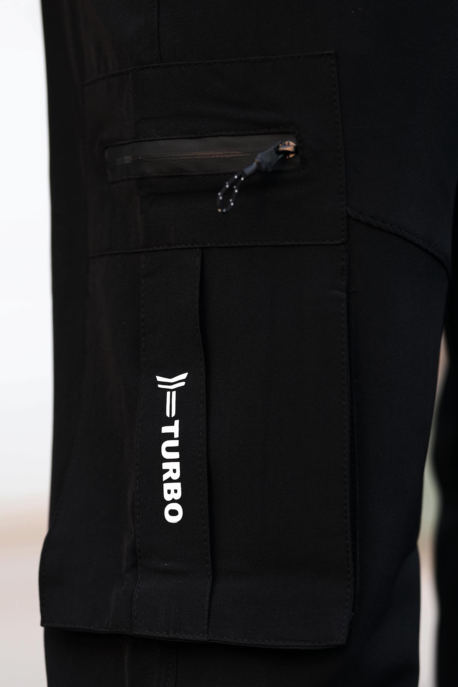 Turbo 6 Pockets Dryfit Cargo Trouser in Black