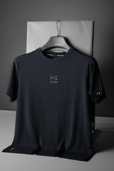 Undr Armr Mid Chest Logo Mesh Dry-Fit Tee in Black