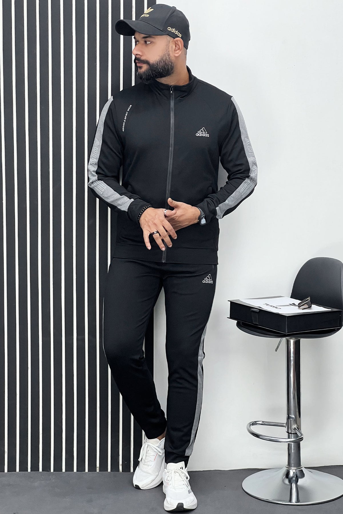 Adds Arm Writing Sportswear Men Zipper Tracksuit