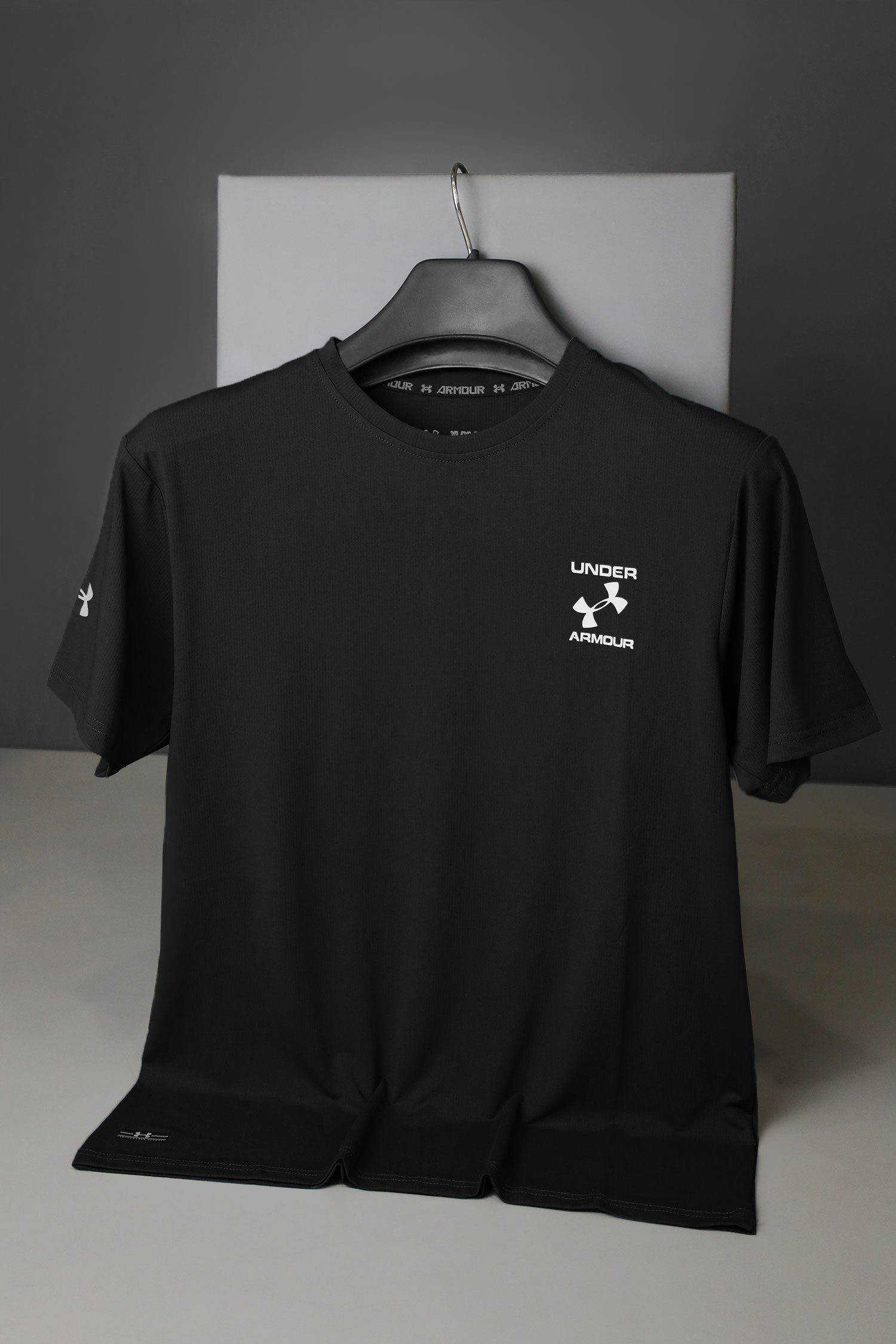 Undr Armr Rush Energy Cool Dry-Fit Tee