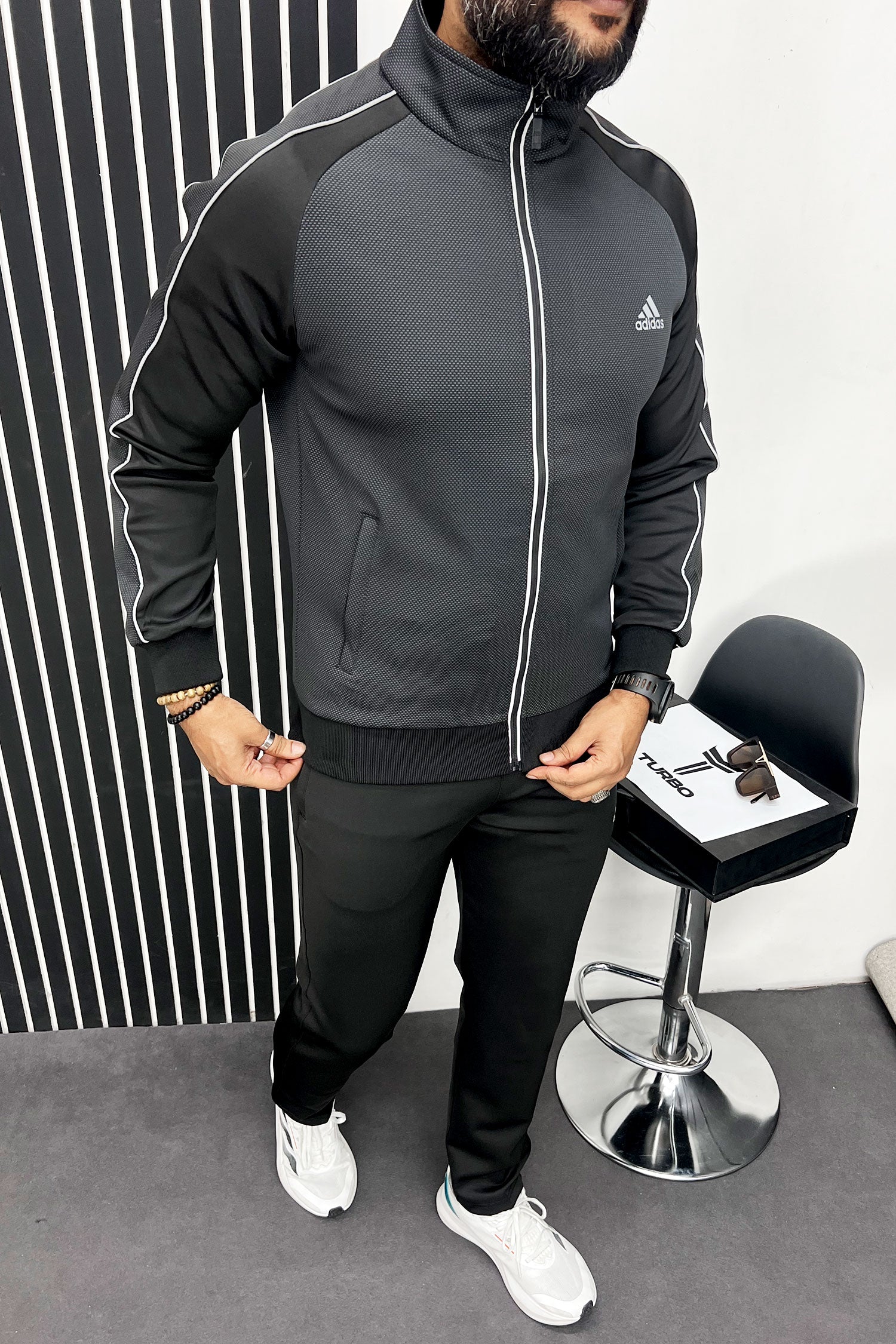 Adds Contrast Pattern Sportswear Men Zipper Tracksuit