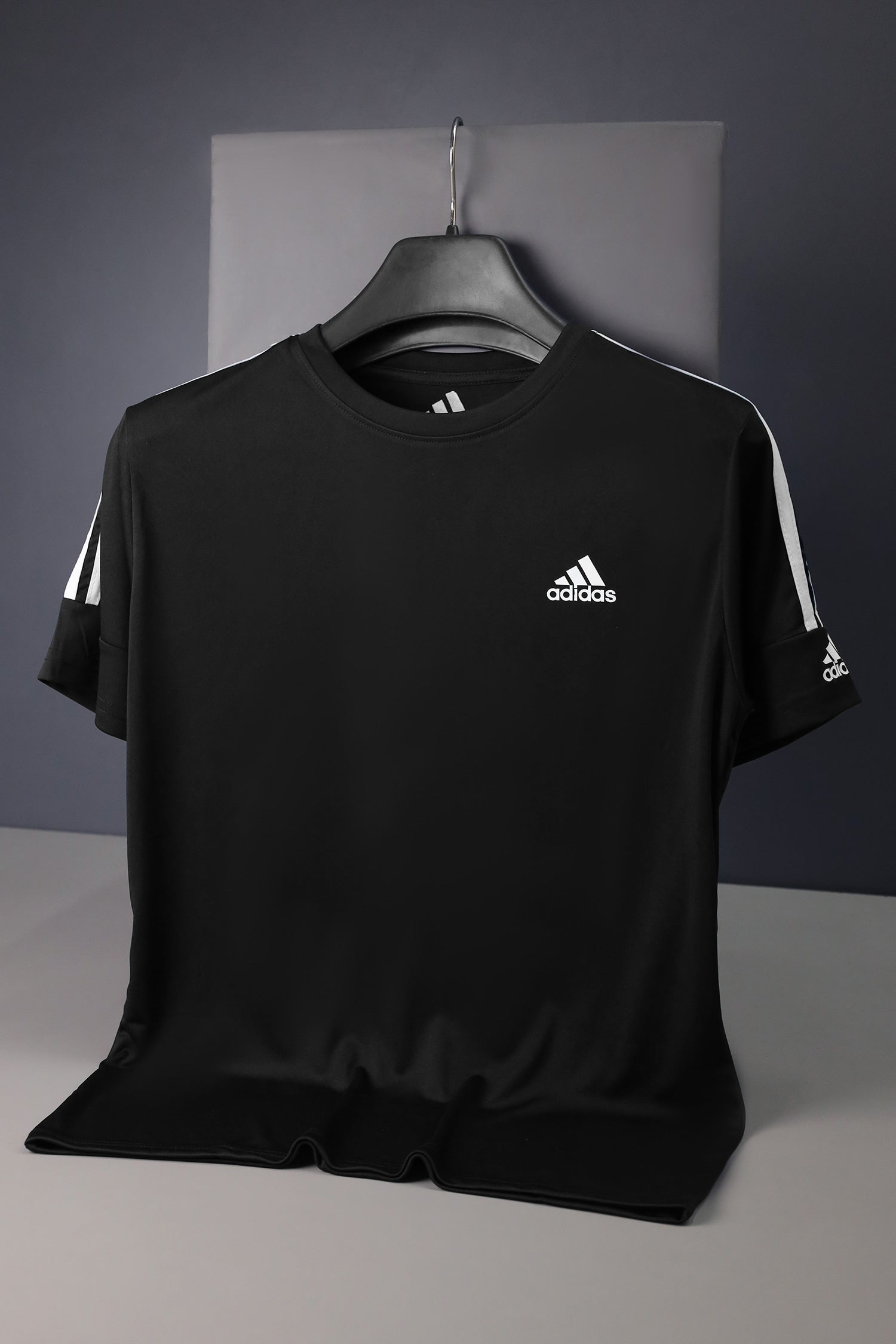 Adds Half Tri-Line Strips Round Neck T-Shirt