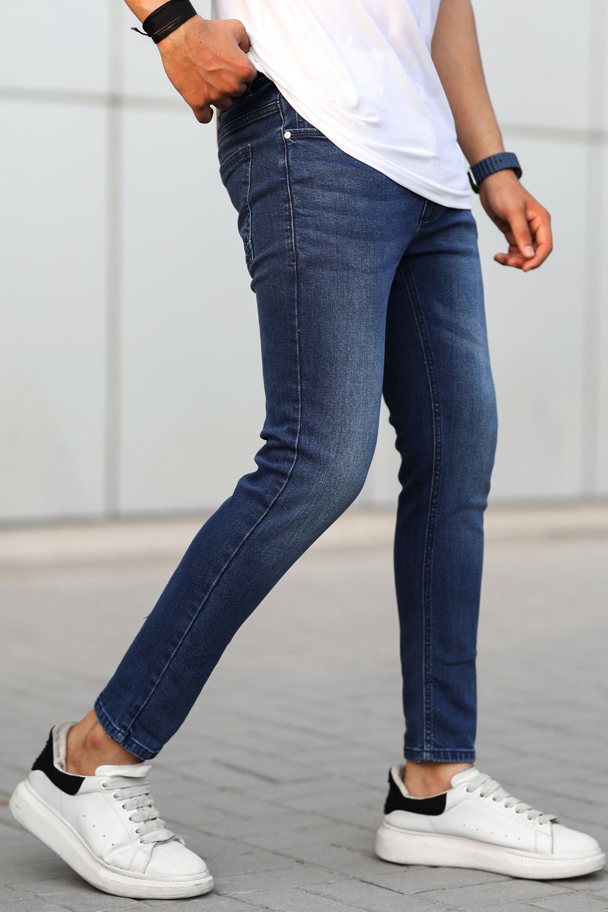 Turbo Ankle Fit Jeans In Blue